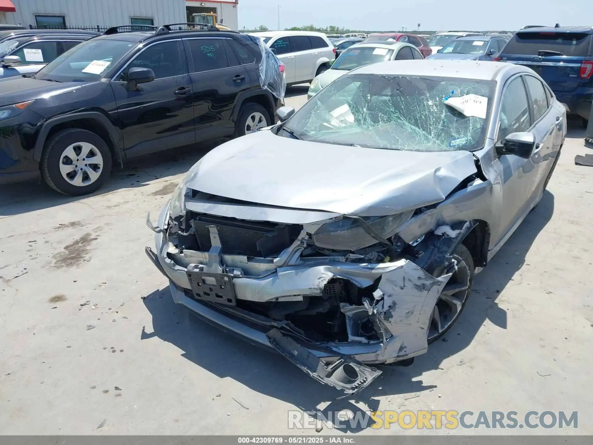 2 Photograph of a damaged car 19XFC2F88KE036734 HONDA CIVIC 2019
