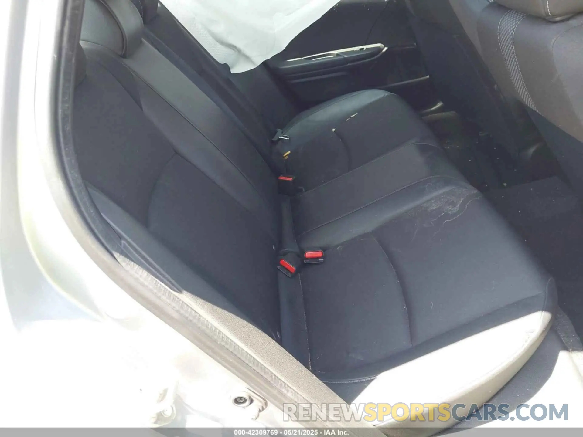 8 Photograph of a damaged car 19XFC2F88KE036734 HONDA CIVIC 2019