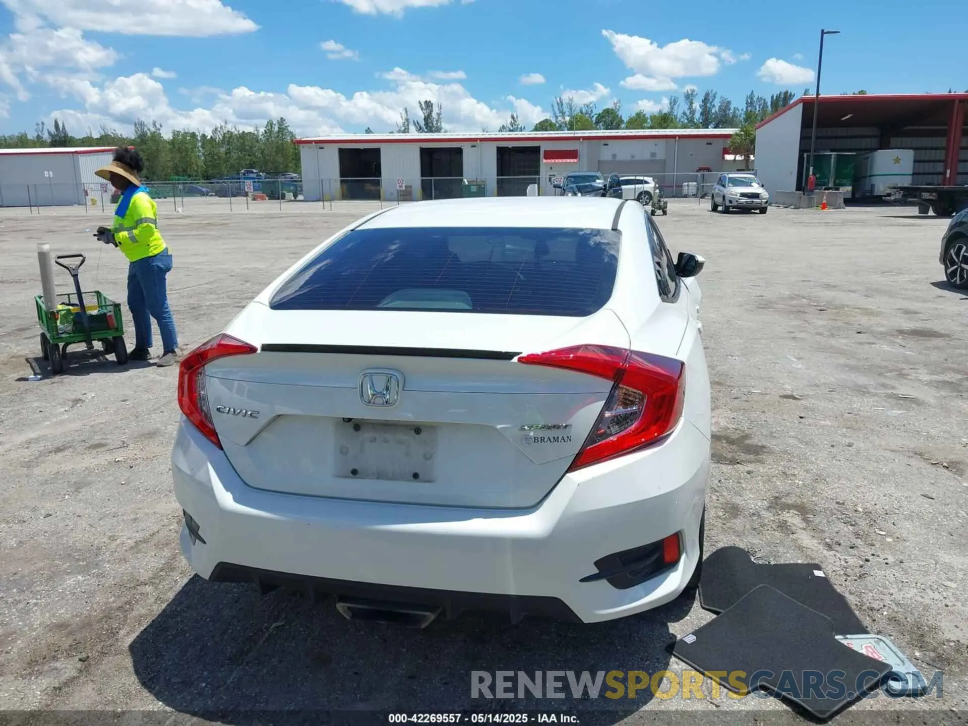 16 Photograph of a damaged car 19XFC2F88KE047720 HONDA CIVIC 2019