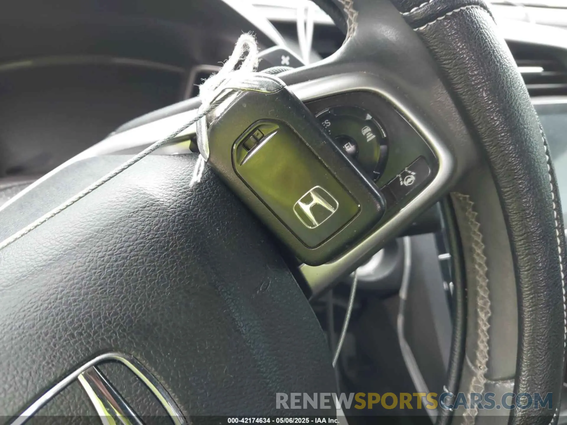 11 Photograph of a damaged car 19XFC2F88KE050780 HONDA CIVIC 2019