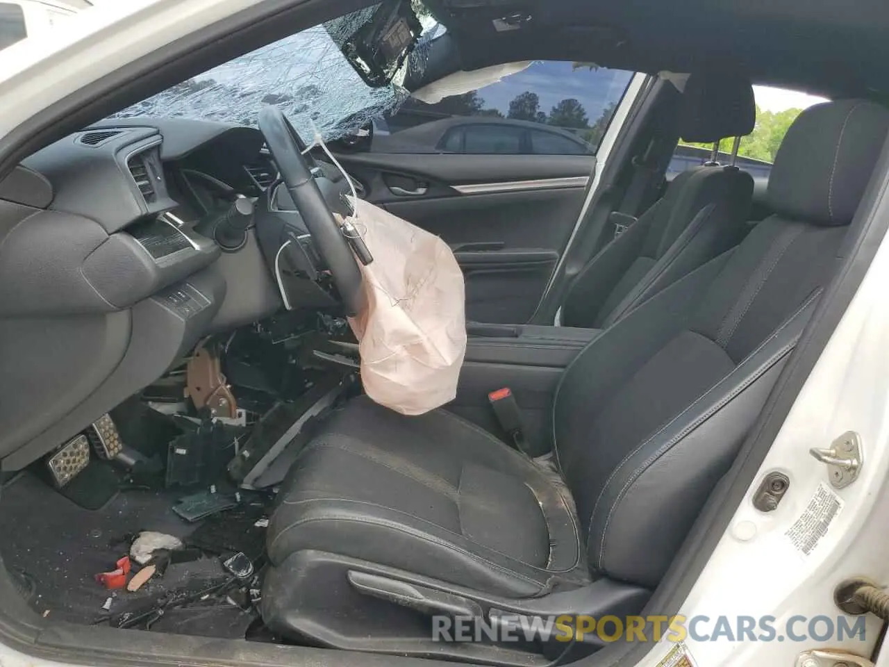 7 Photograph of a damaged car 19XFC2F89KE008666 HONDA CIVIC 2019
