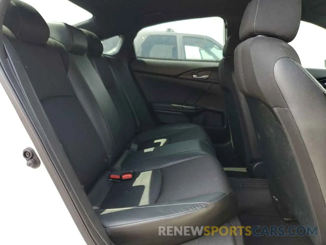 10 Photograph of a damaged car 19XFC2F89KE033258 HONDA CIVIC 2019