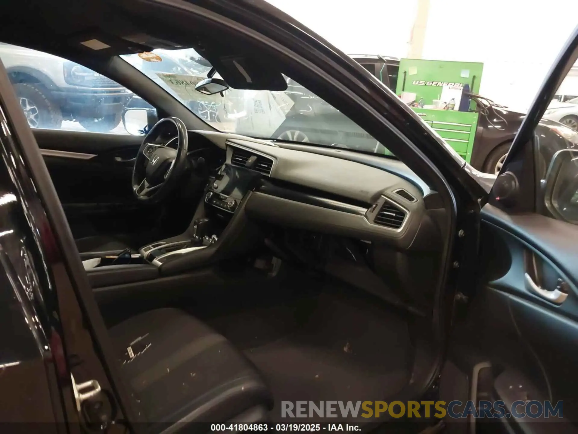 5 Photograph of a damaged car 19XFC2F89KE206213 HONDA CIVIC 2019