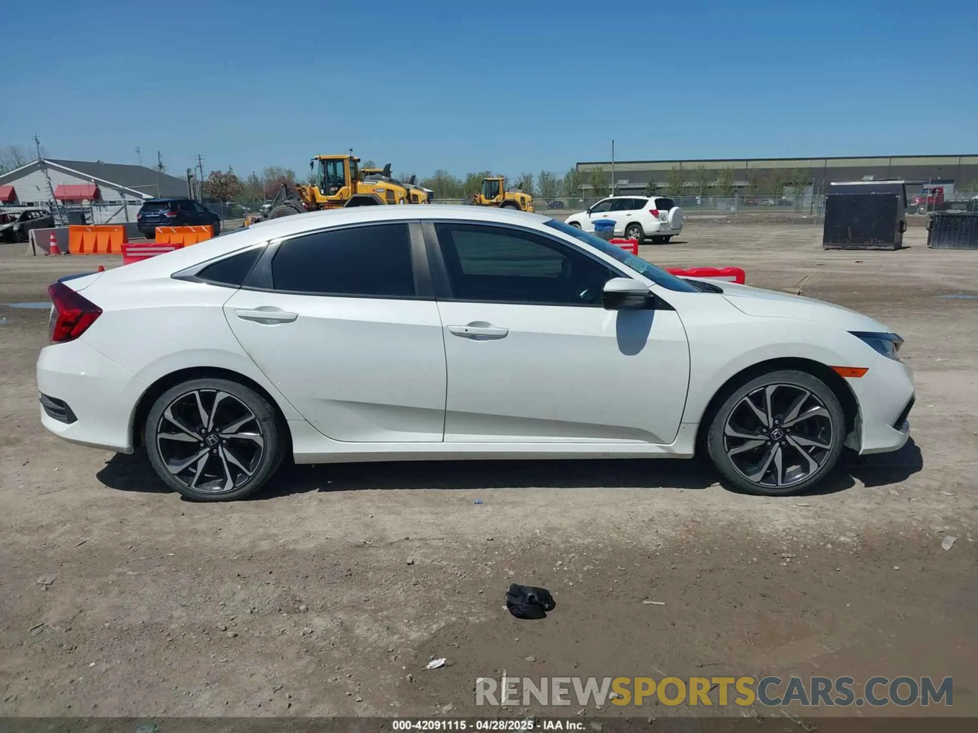 13 Photograph of a damaged car 19XFC2F8XKE026657 HONDA CIVIC 2019
