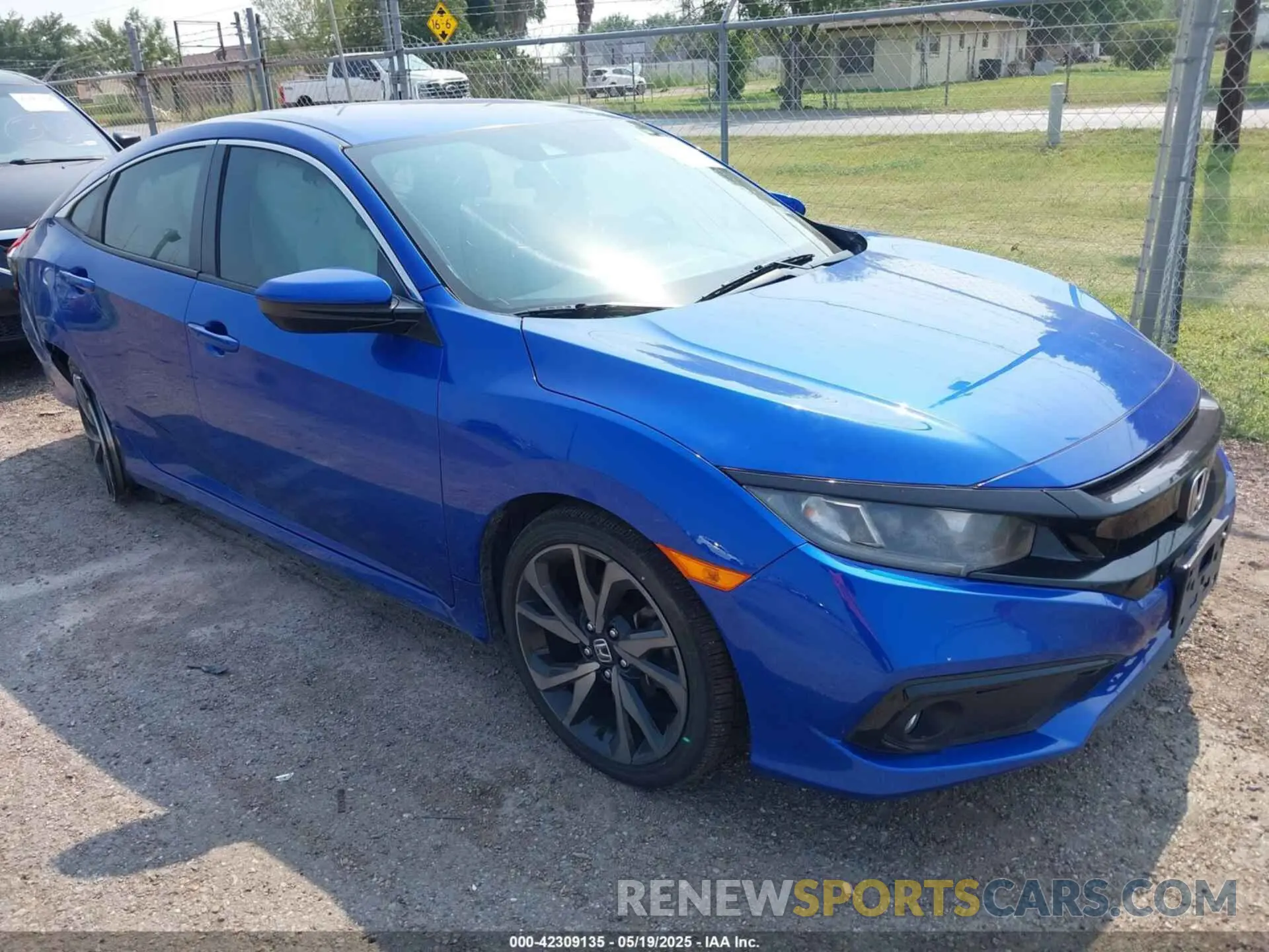 1 Photograph of a damaged car 19XFC2F8XKE045192 HONDA CIVIC 2019
