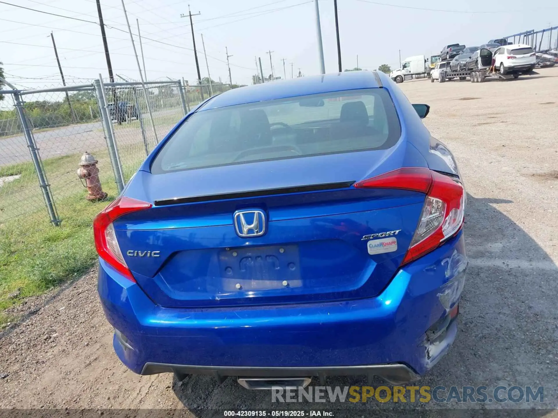 16 Photograph of a damaged car 19XFC2F8XKE045192 HONDA CIVIC 2019