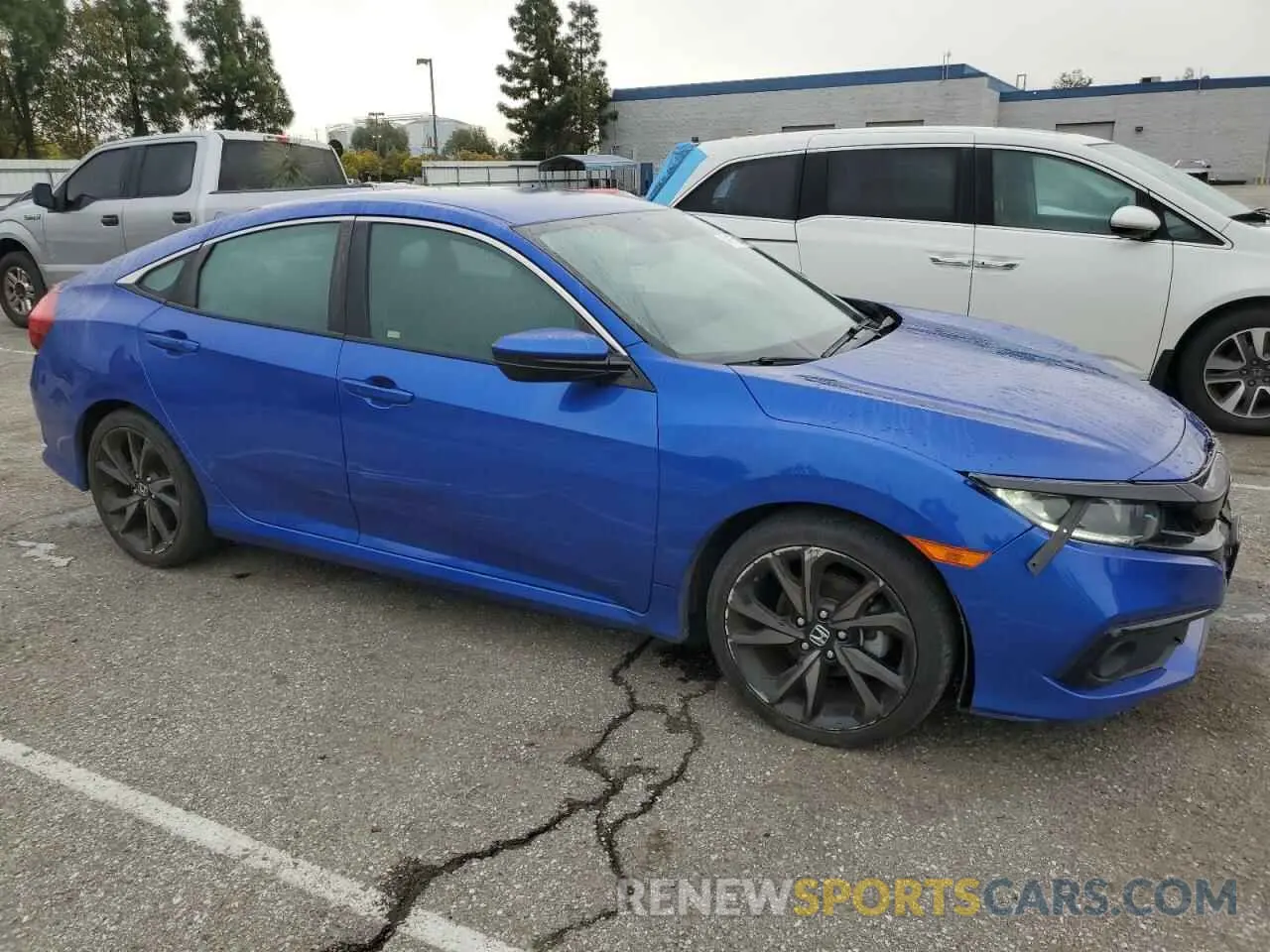 4 Photograph of a damaged car 19XFC2F8XKE206639 HONDA CIVIC 2019