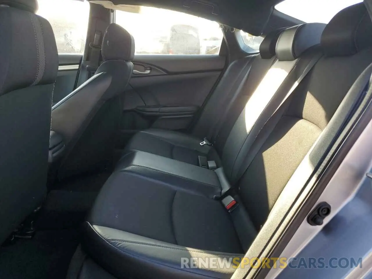 10 Photograph of a damaged car 19XFC2F8XKE213817 HONDA CIVIC 2019
