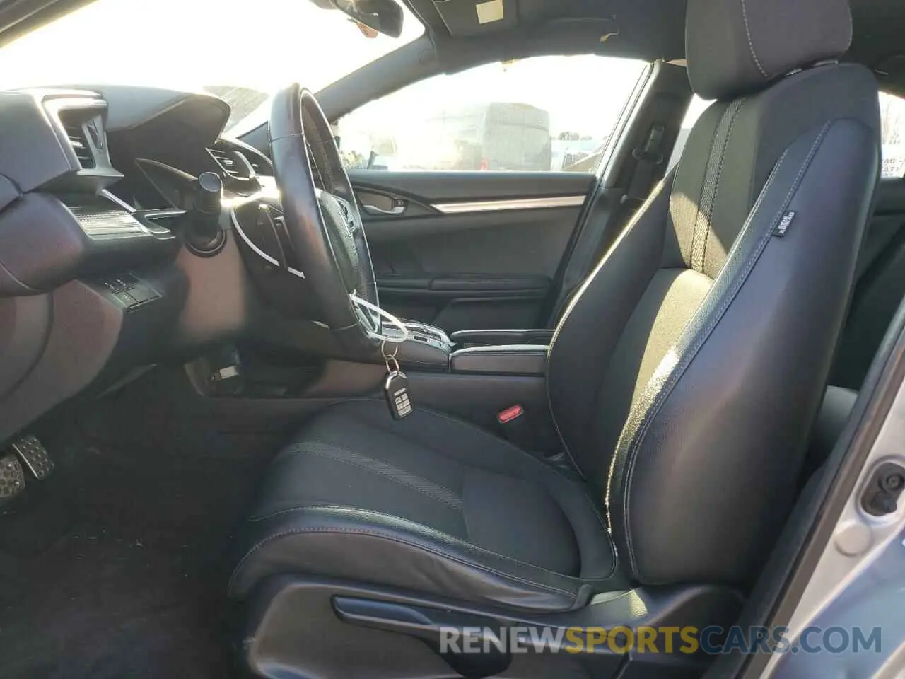 7 Photograph of a damaged car 19XFC2F8XKE213817 HONDA CIVIC 2019