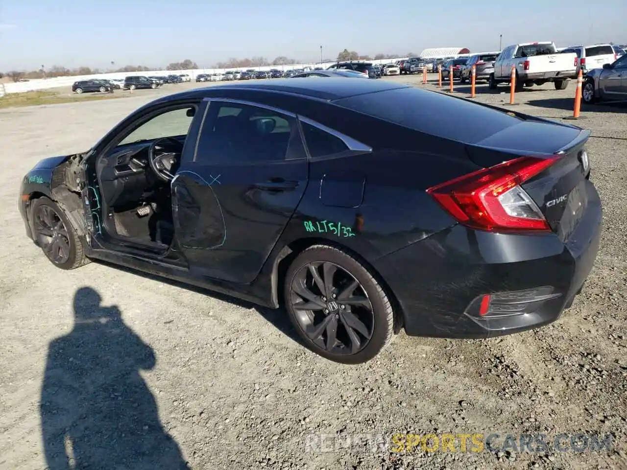 2 Photograph of a damaged car 19XFC2F8XKE214918 HONDA CIVIC 2019