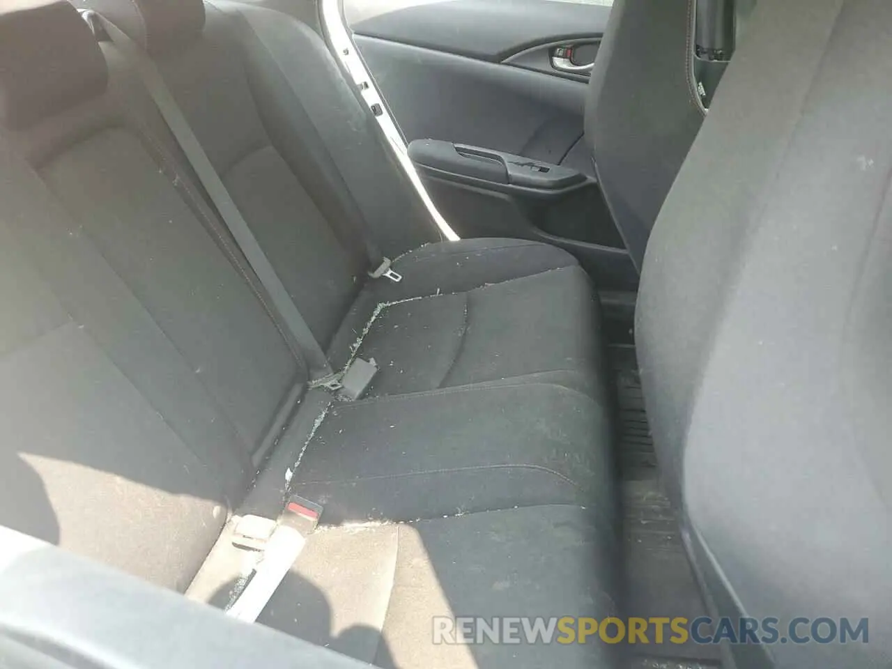 10 Photograph of a damaged car 2HGFC1E52KH200518 HONDA CIVIC 2019