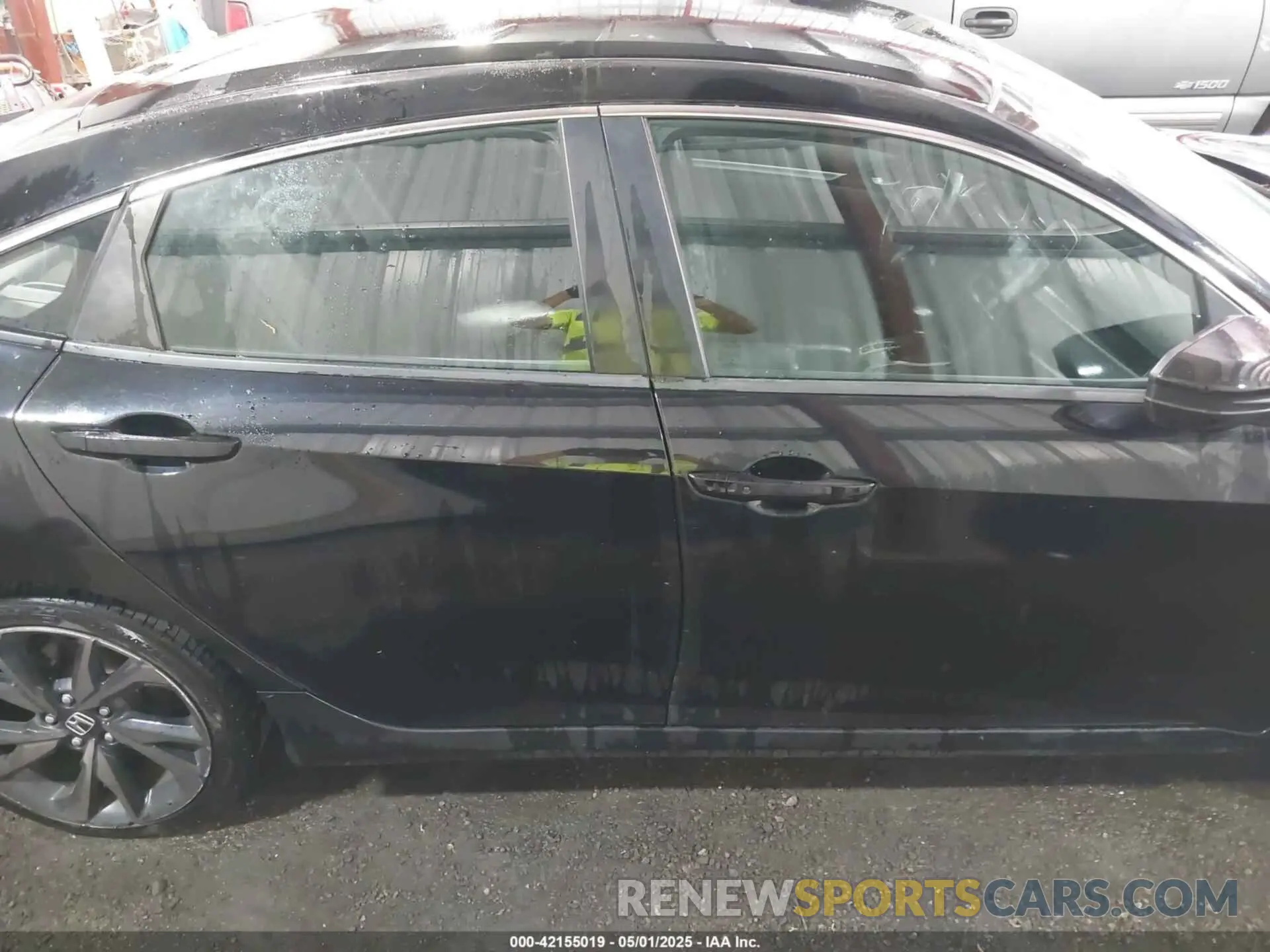 13 Photograph of a damaged car 2HGFC2E82KH550408 HONDA CIVIC 2019