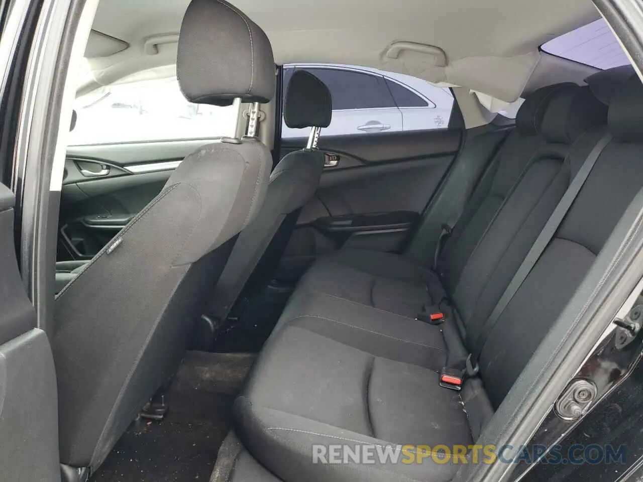 10 Photograph of a damaged car 2HGFC2F52KH025160 HONDA CIVIC 2019