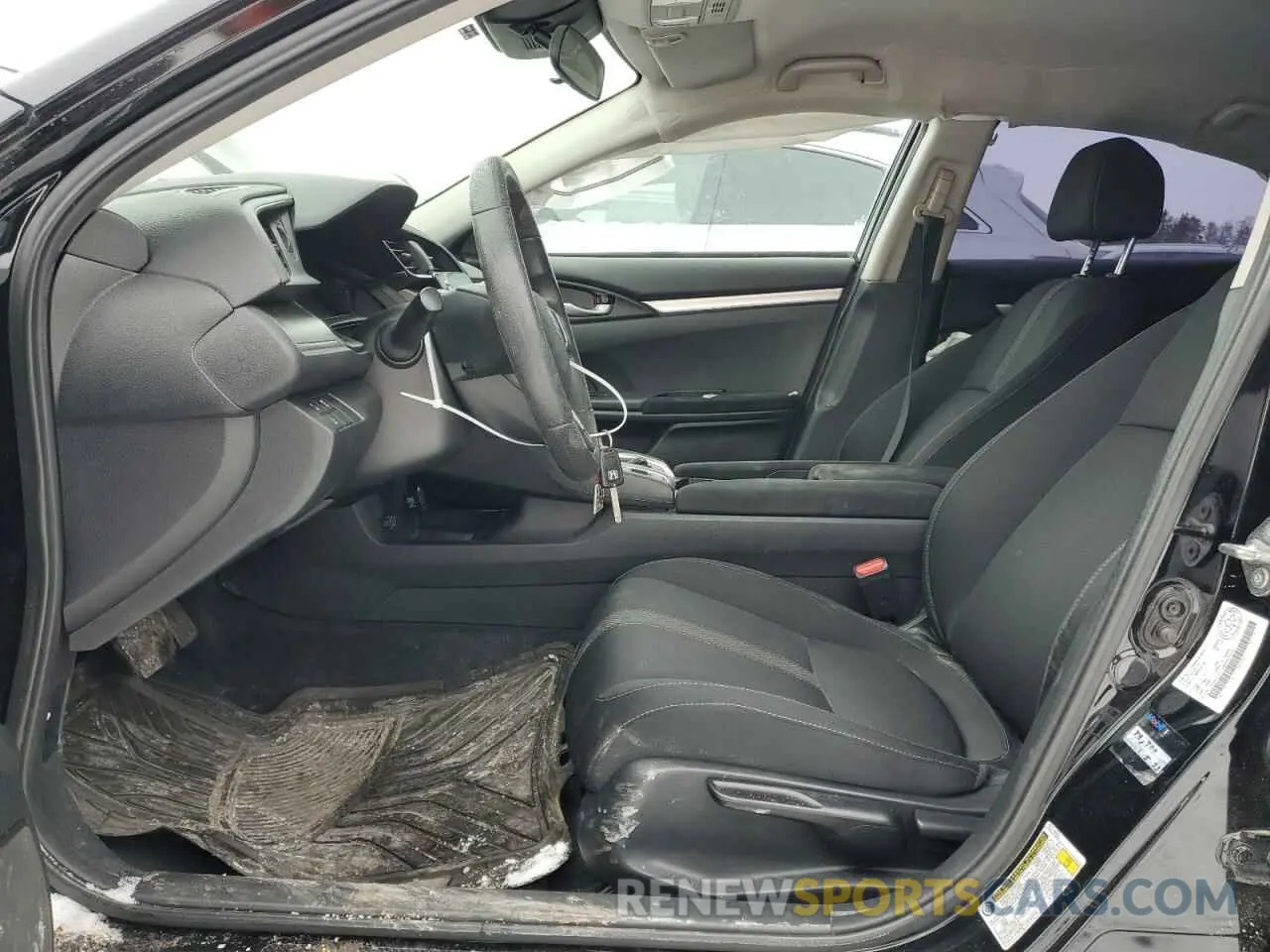 7 Photograph of a damaged car 2HGFC2F52KH025160 HONDA CIVIC 2019