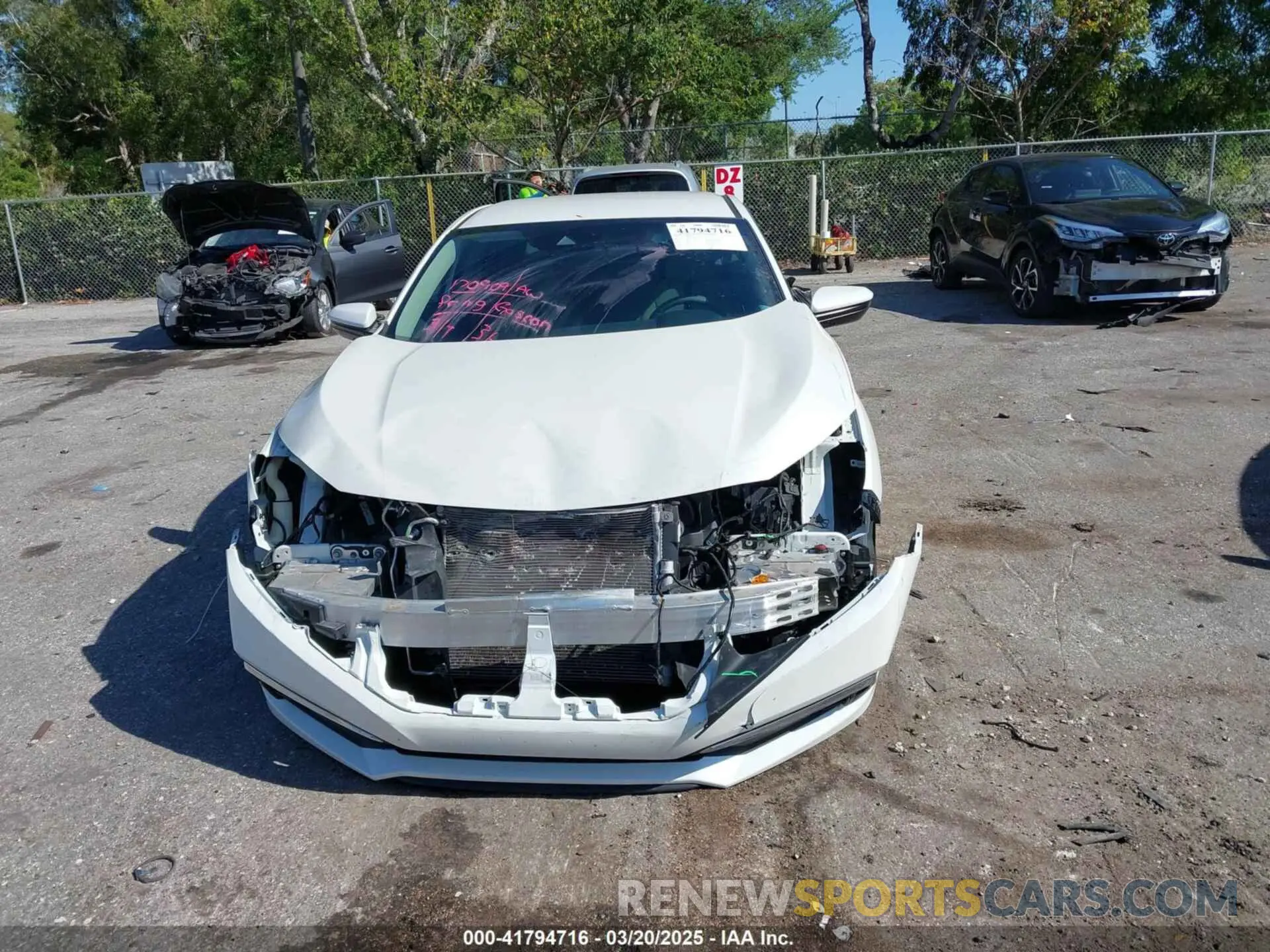 13 Photograph of a damaged car 2HGFC2F60KH515136 HONDA CIVIC 2019