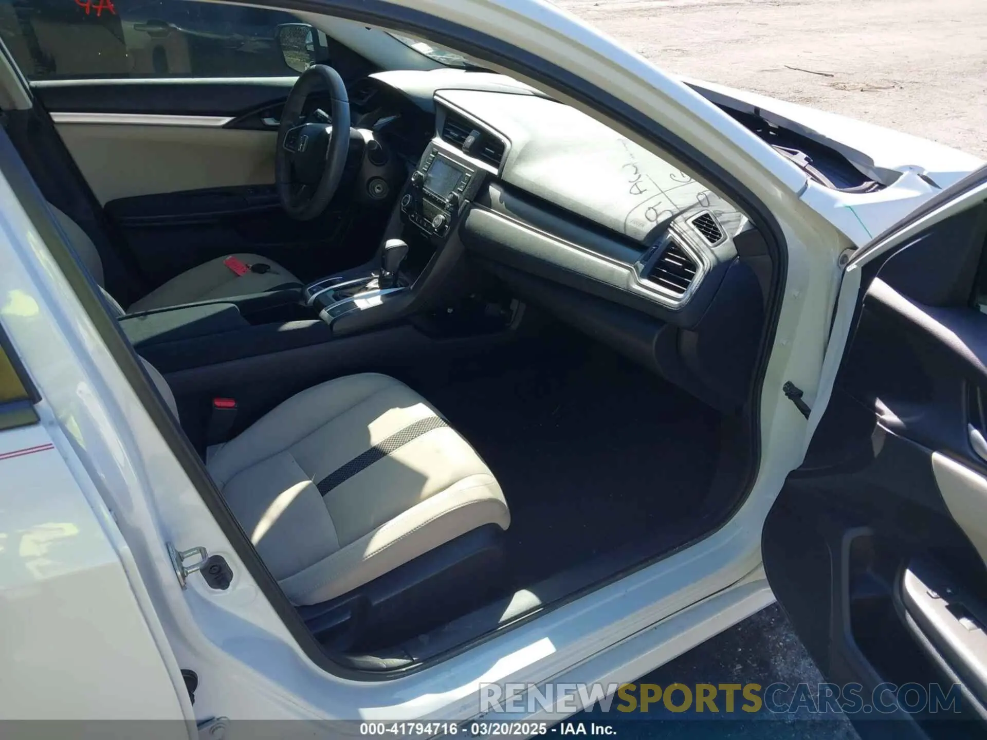 5 Photograph of a damaged car 2HGFC2F60KH515136 HONDA CIVIC 2019