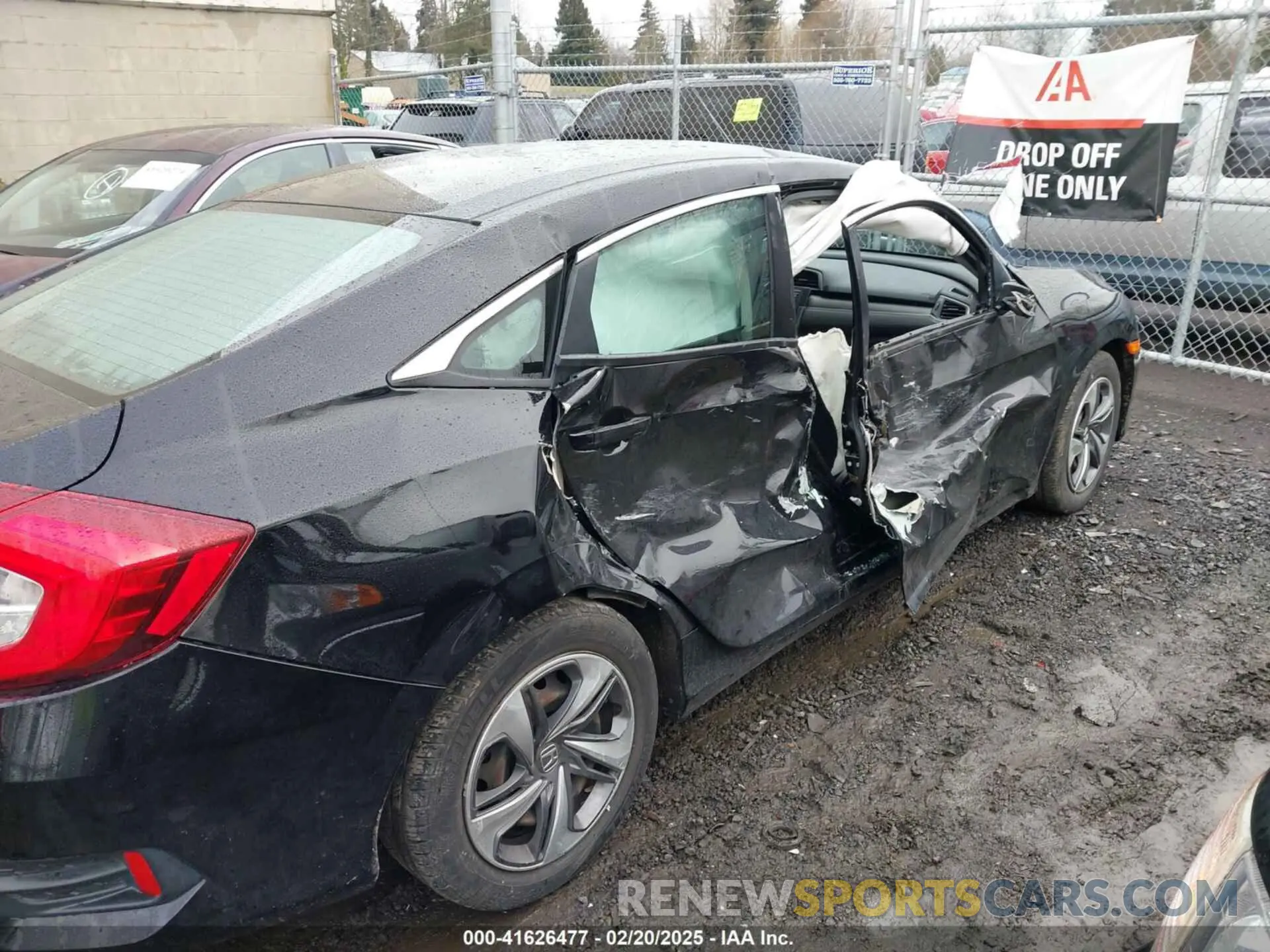 6 Photograph of a damaged car 2HGFC2F60KH555359 HONDA CIVIC 2019