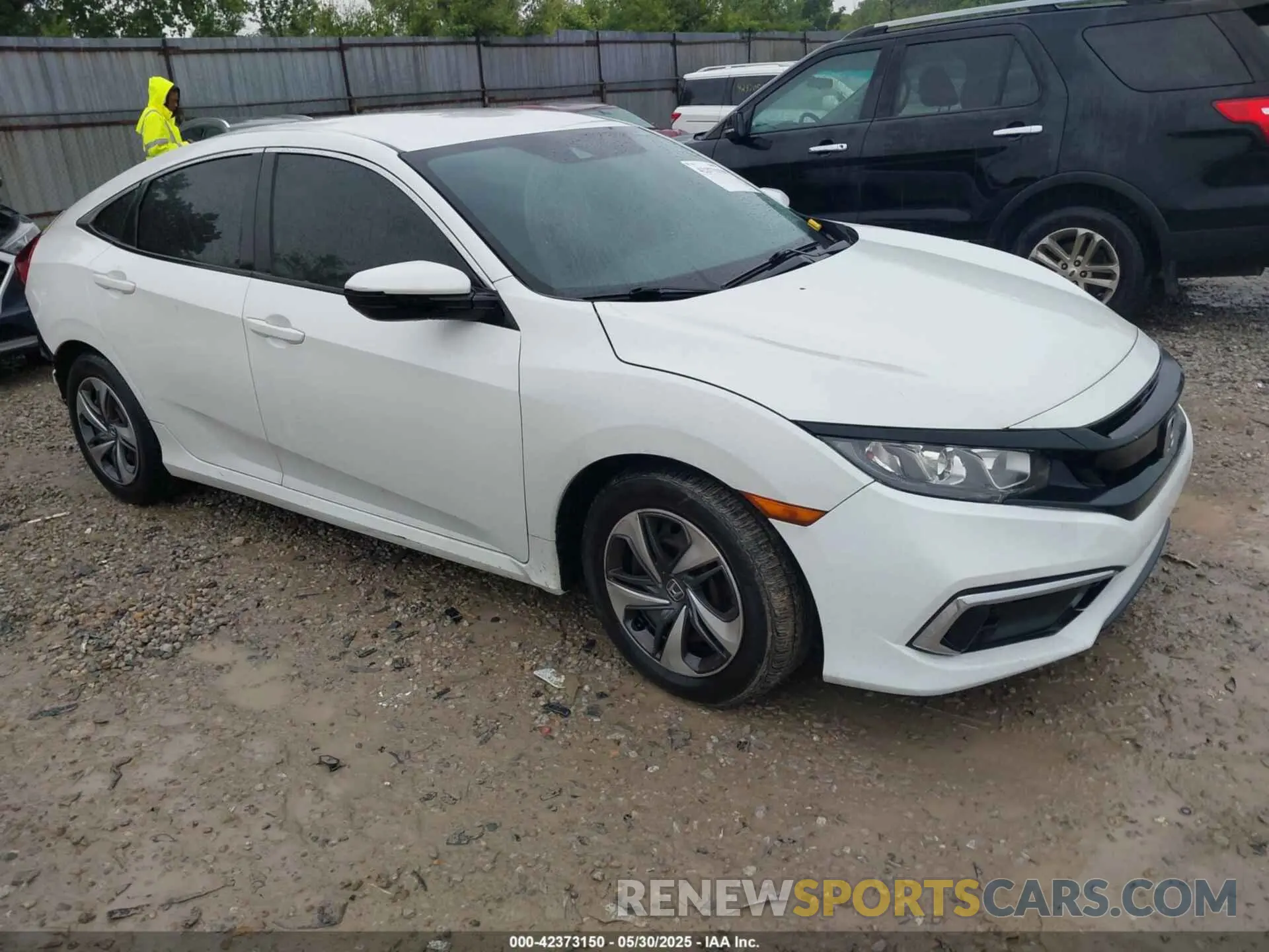 1 Photograph of a damaged car 2HGFC2F60KH564658 HONDA CIVIC 2019