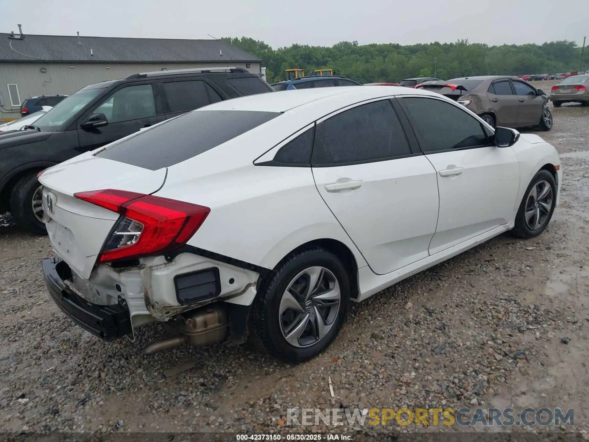 4 Photograph of a damaged car 2HGFC2F60KH564658 HONDA CIVIC 2019