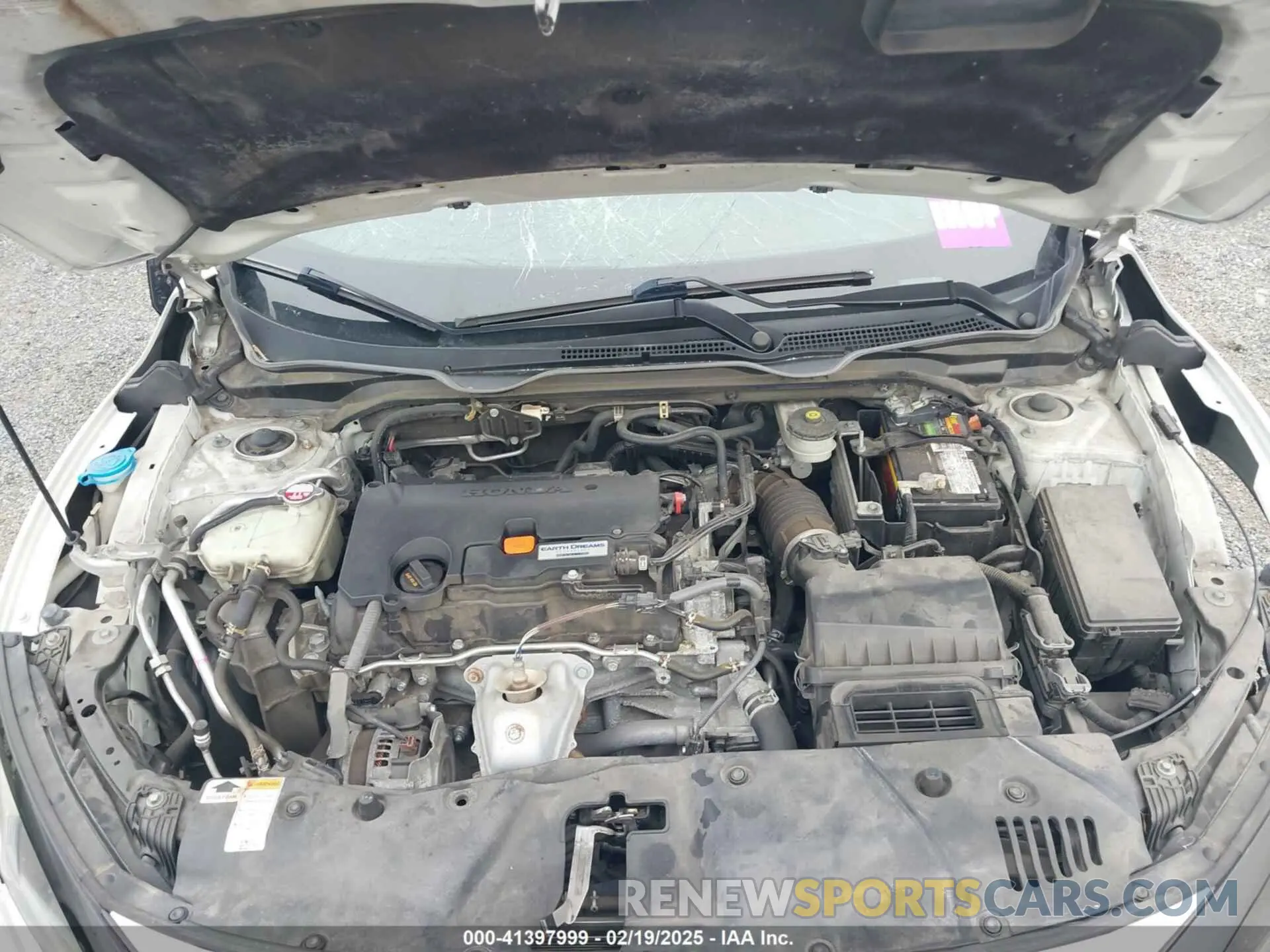 10 Photograph of a damaged car 2HGFC2F60KH573652 HONDA CIVIC 2019