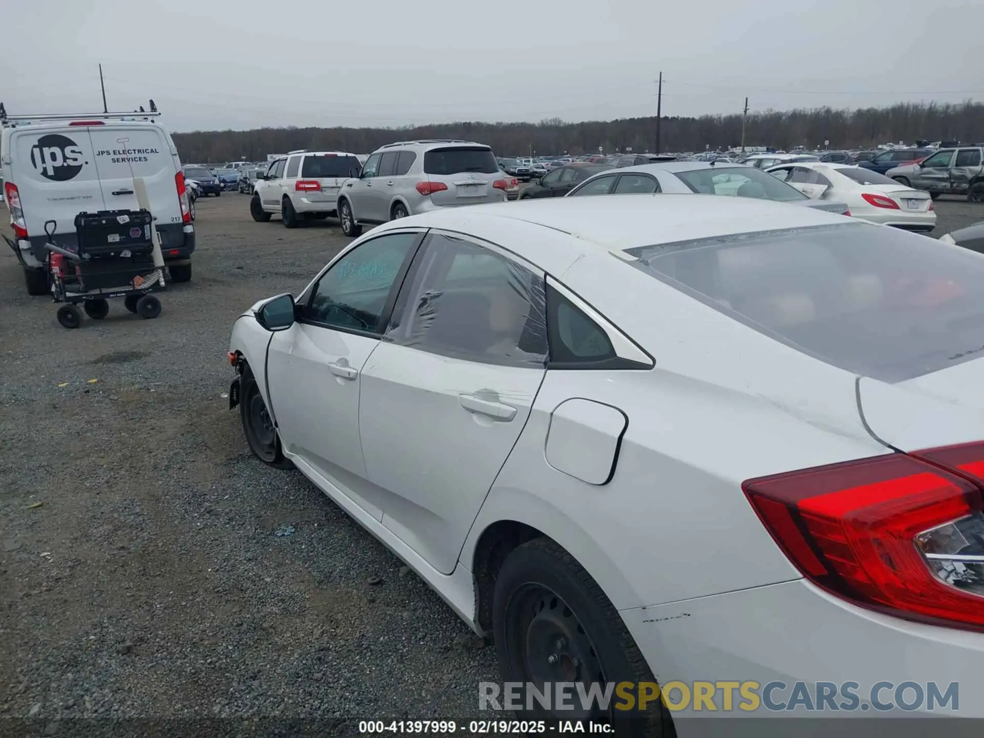 20 Photograph of a damaged car 2HGFC2F60KH573652 HONDA CIVIC 2019