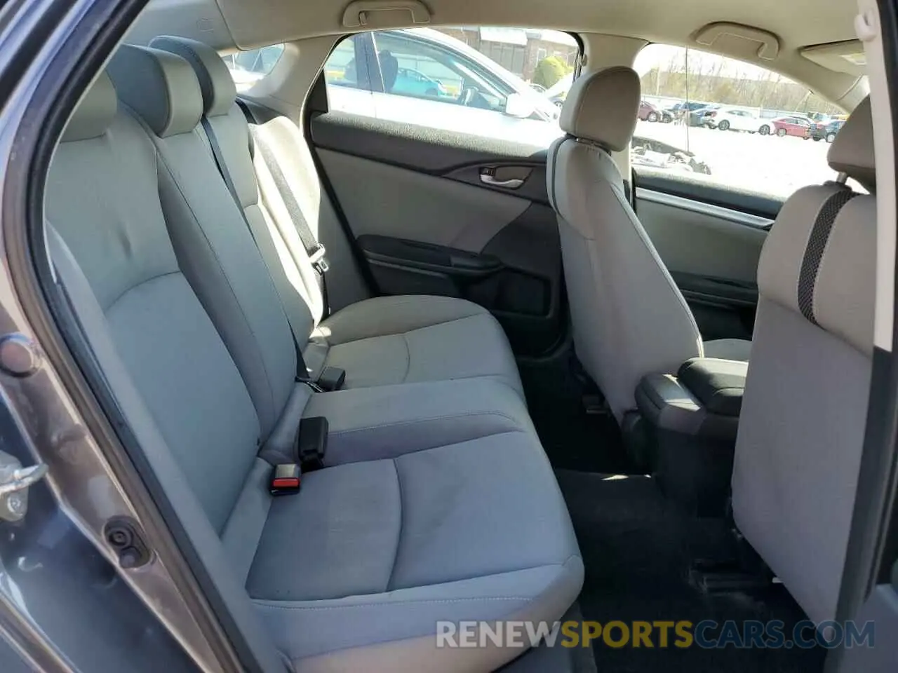 10 Photograph of a damaged car 2HGFC2F60KH589964 HONDA CIVIC 2019