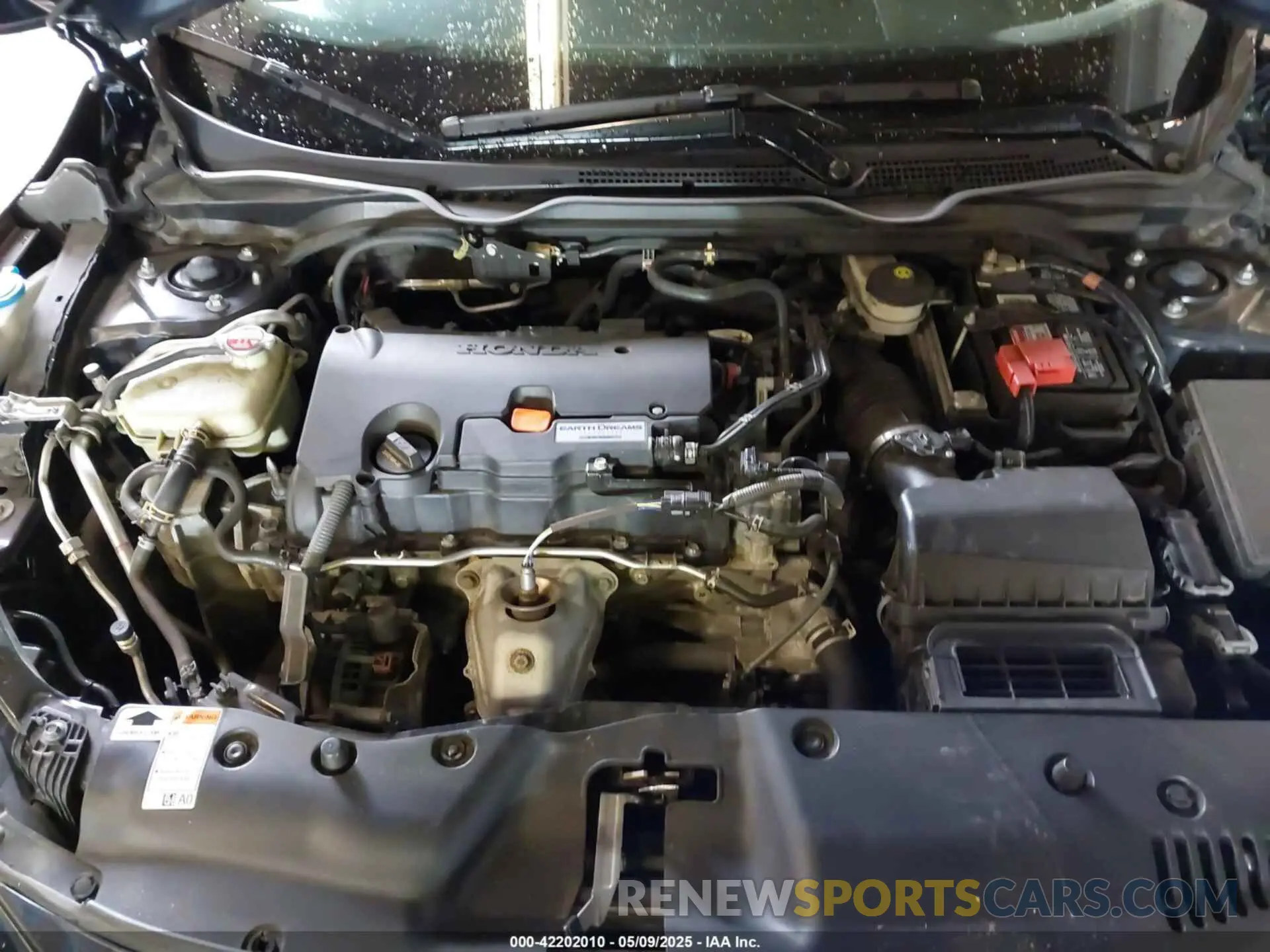 10 Photograph of a damaged car 2HGFC2F60KH599328 HONDA CIVIC 2019