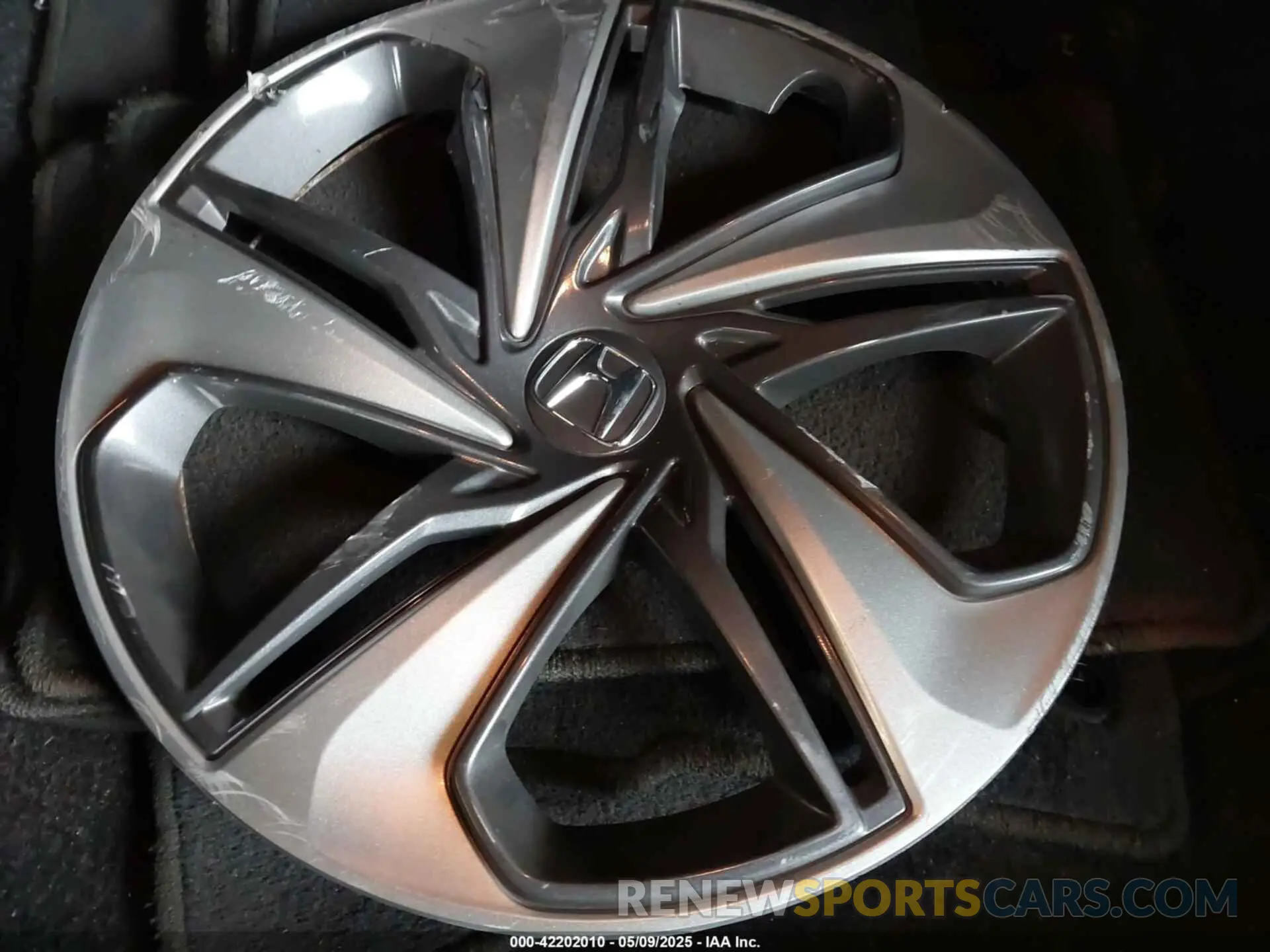 12 Photograph of a damaged car 2HGFC2F60KH599328 HONDA CIVIC 2019