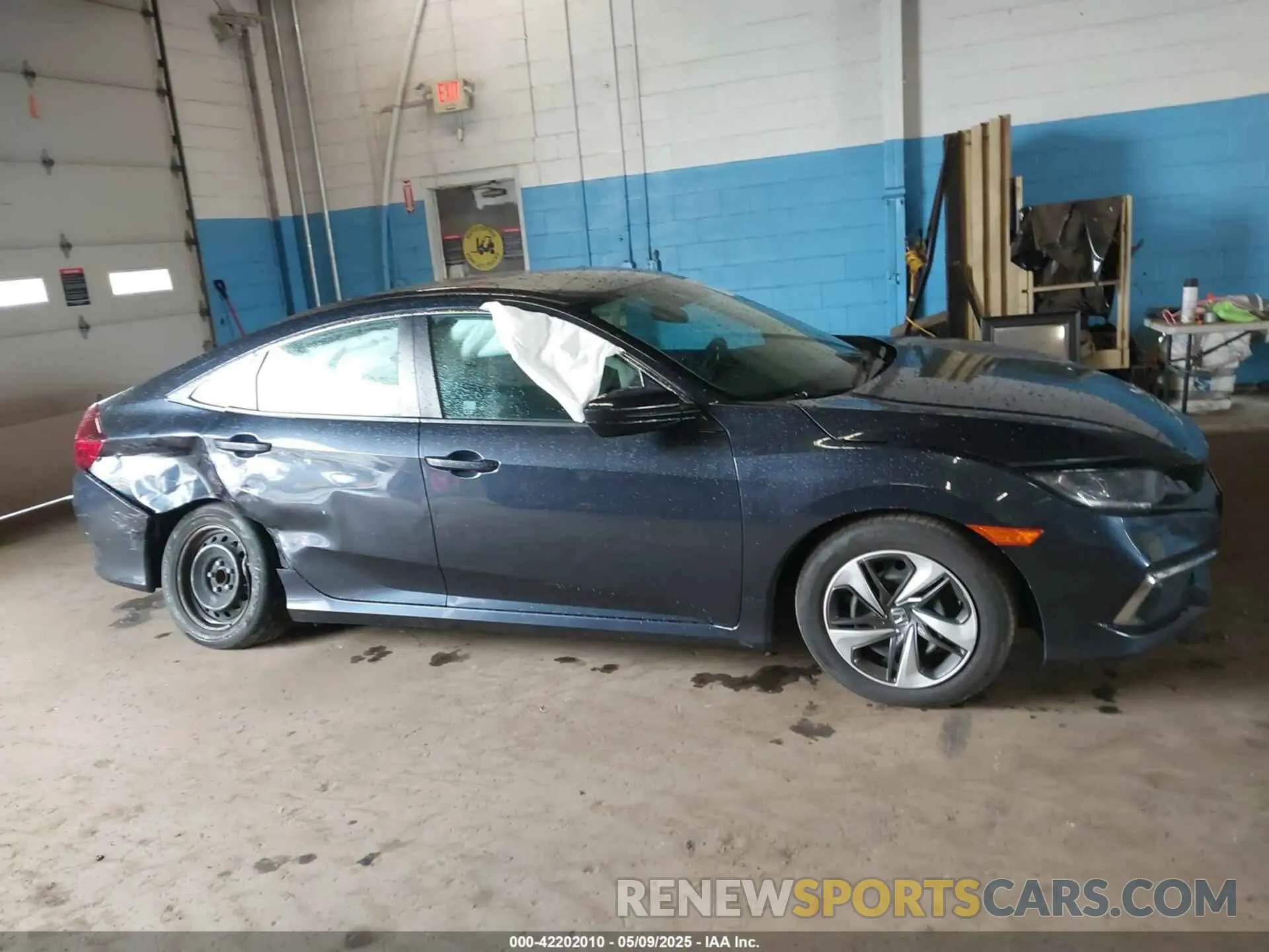 14 Photograph of a damaged car 2HGFC2F60KH599328 HONDA CIVIC 2019