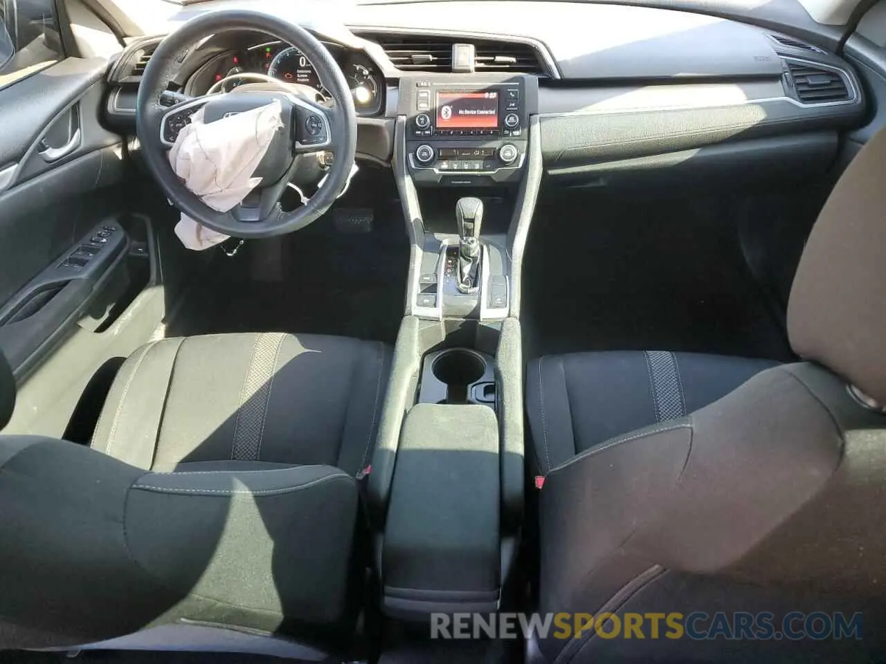 8 Photograph of a damaged car 2HGFC2F60KH604799 HONDA CIVIC 2019