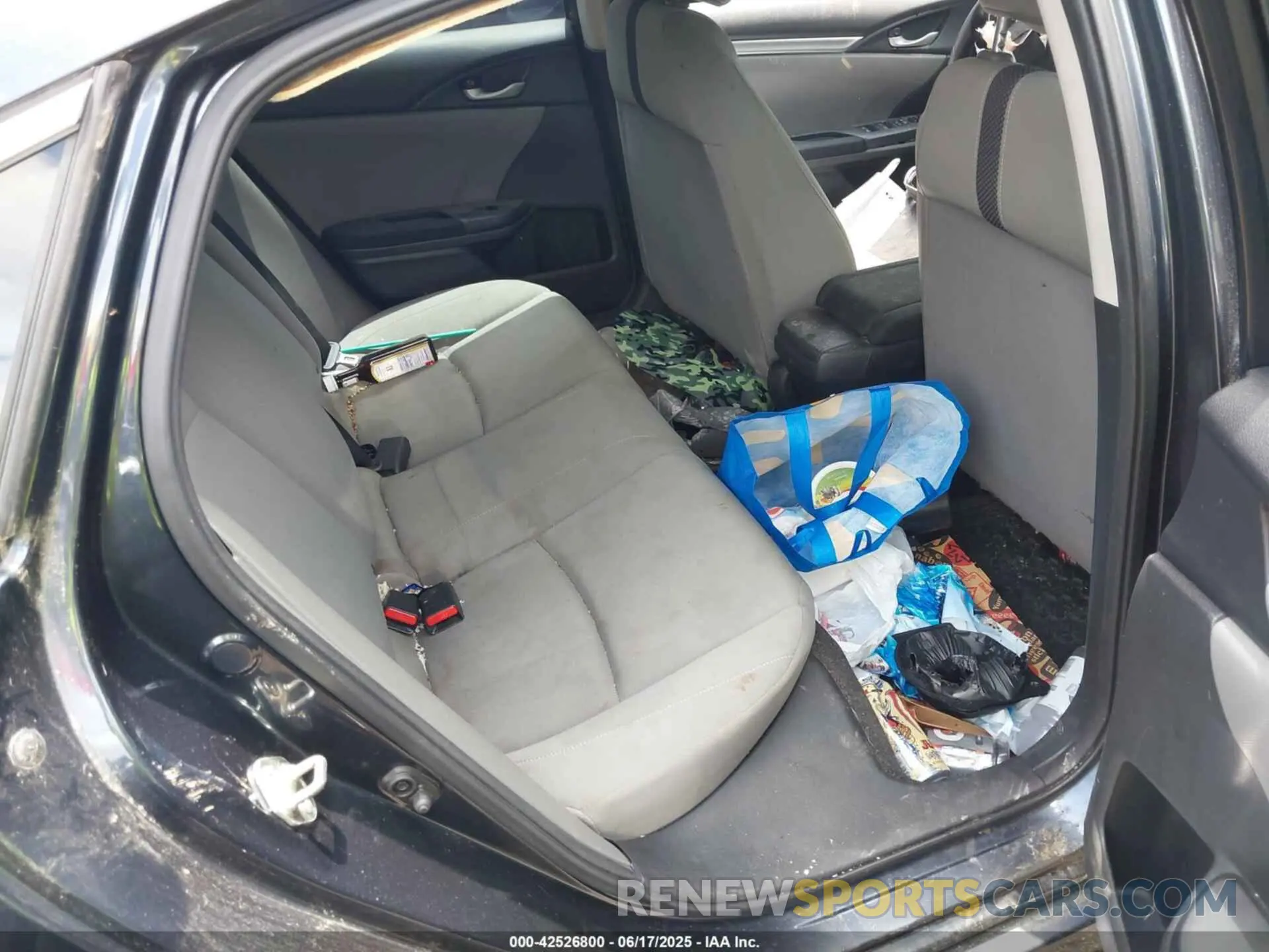 8 Photograph of a damaged car 2HGFC2F61KH534309 HONDA CIVIC 2019