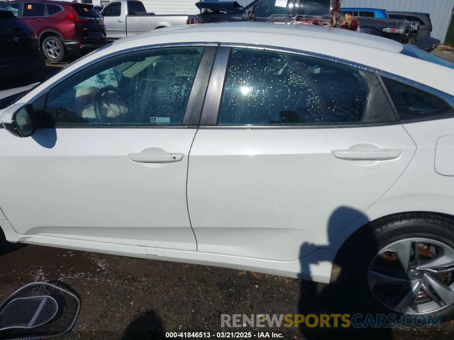14 Photograph of a damaged car 2HGFC2F61KH538800 HONDA CIVIC 2019
