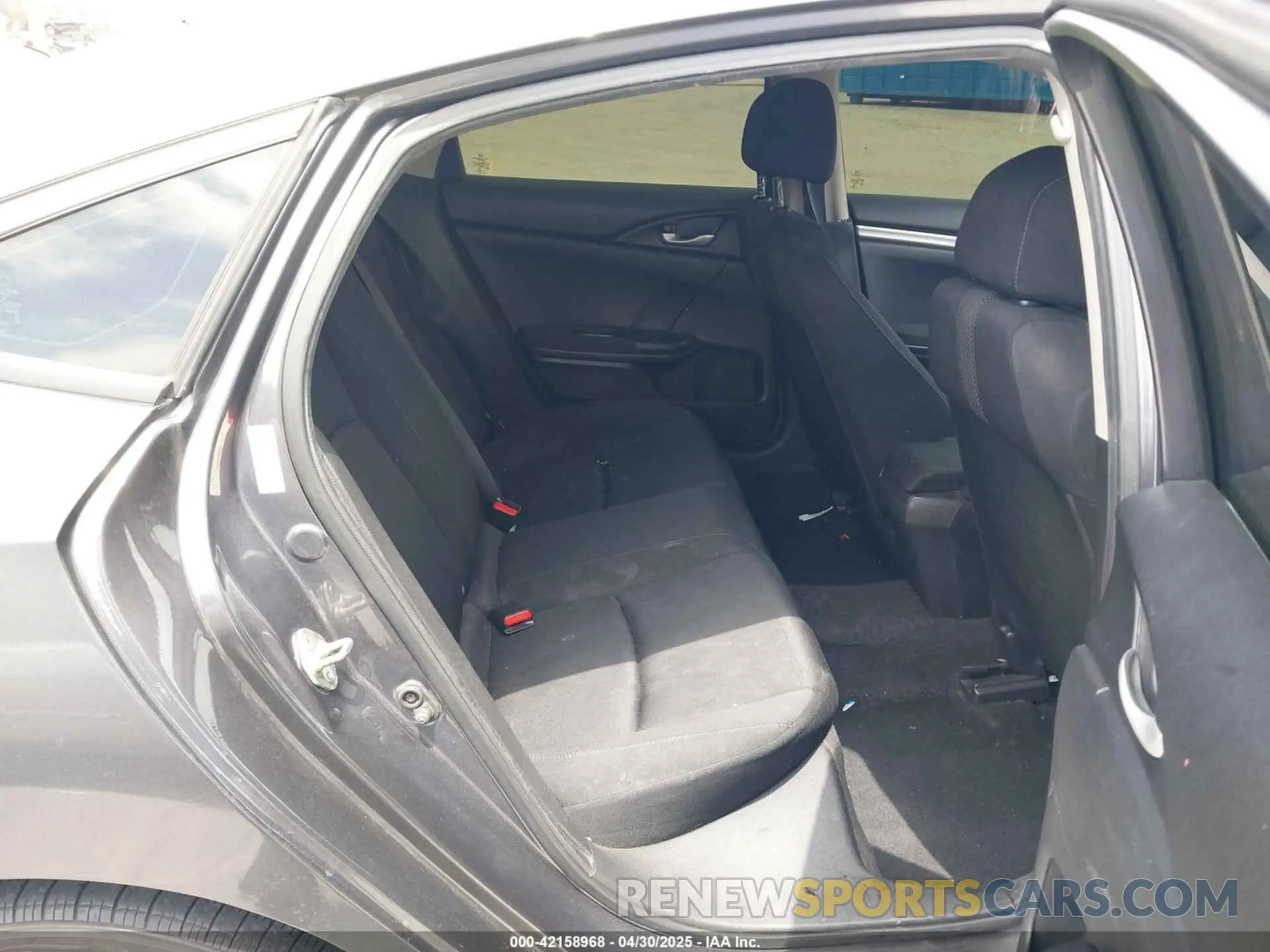 8 Photograph of a damaged car 2HGFC2F61KH544810 HONDA CIVIC 2019