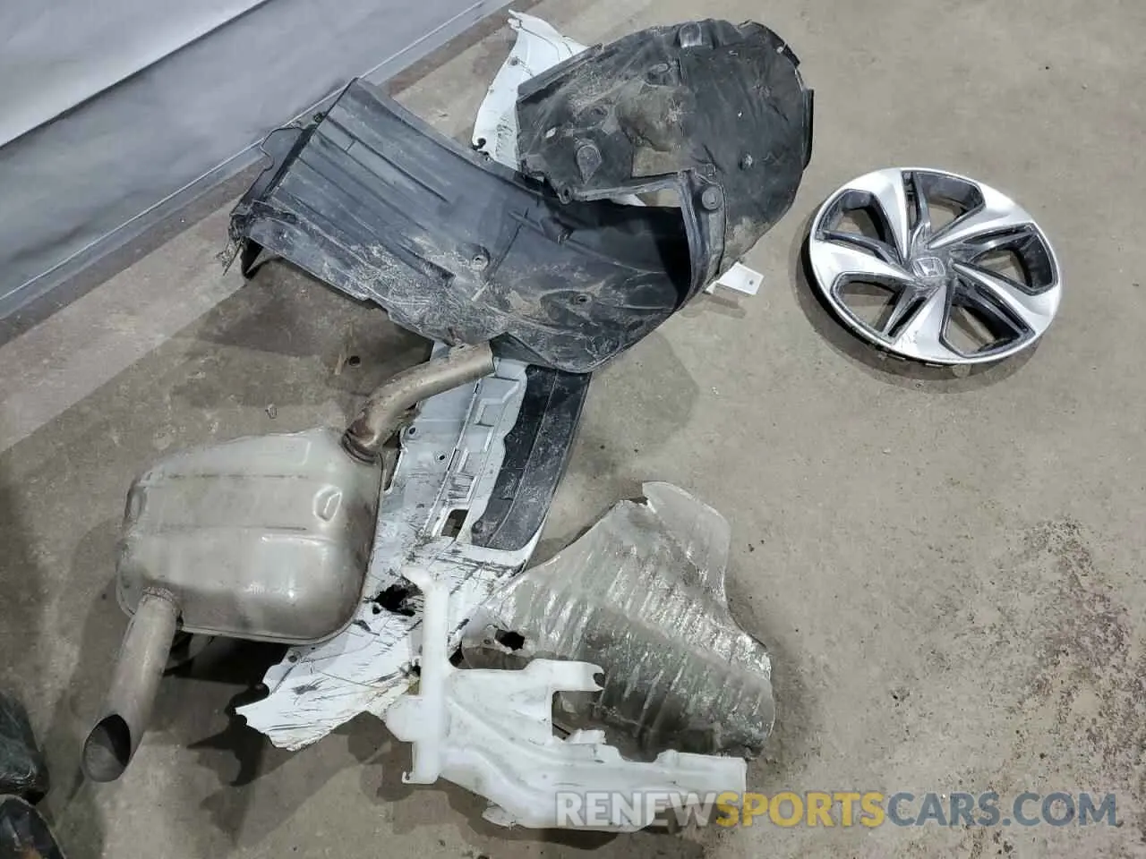 14 Photograph of a damaged car 2HGFC2F61KH560862 HONDA CIVIC 2019