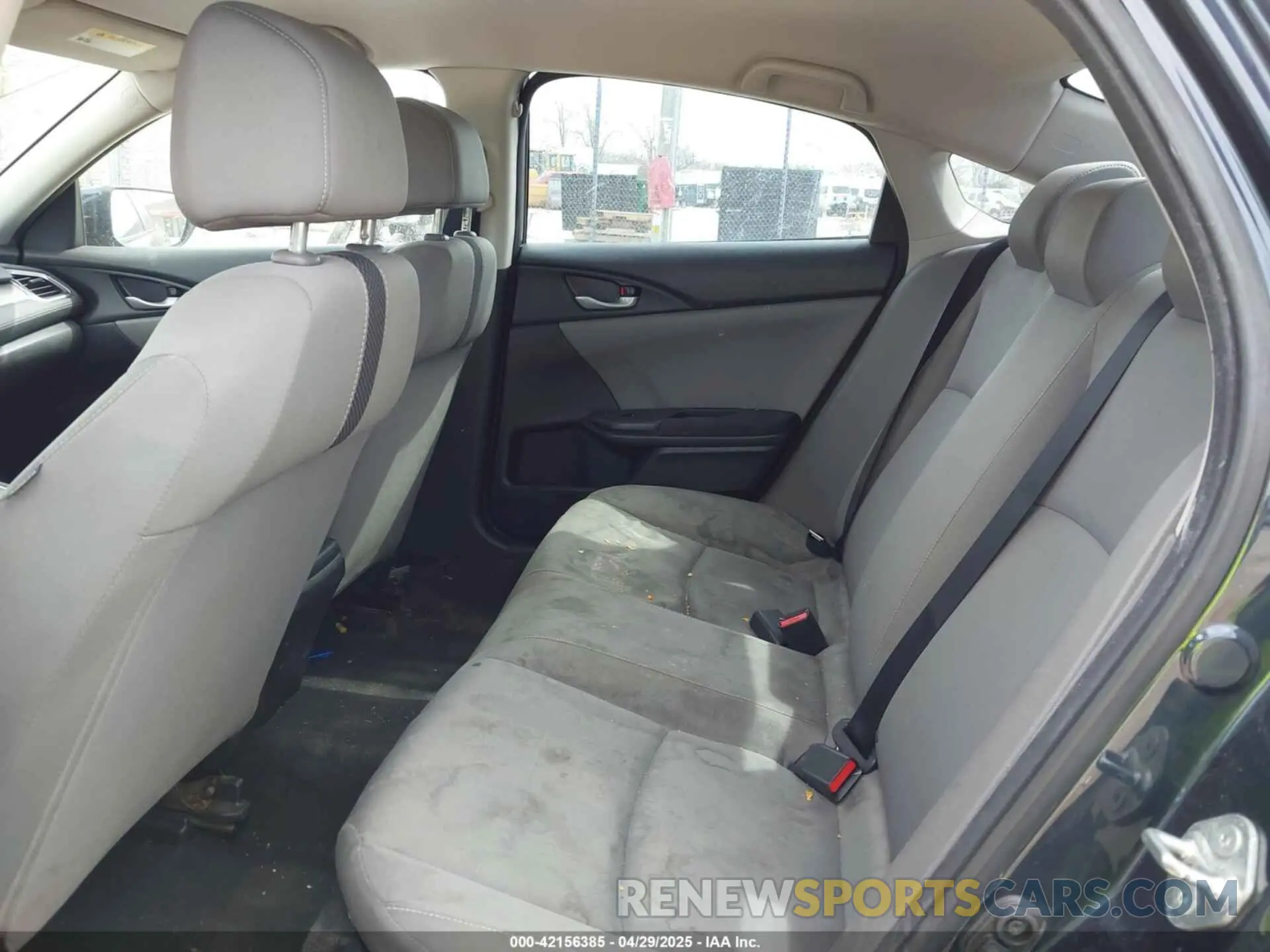8 Photograph of a damaged car 2HGFC2F61KH564474 HONDA CIVIC 2019