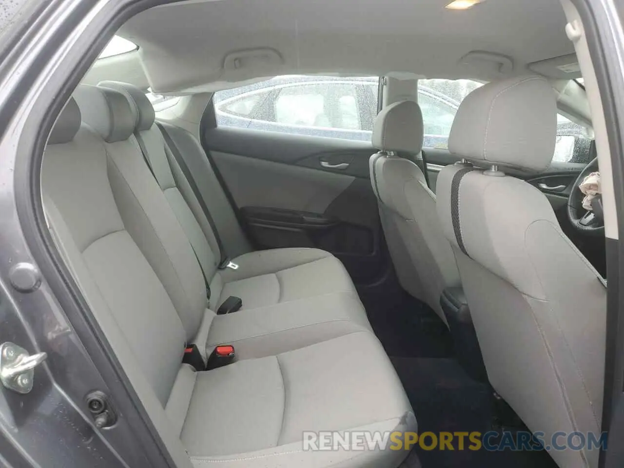 10 Photograph of a damaged car 2HGFC2F61KH565463 HONDA CIVIC 2019