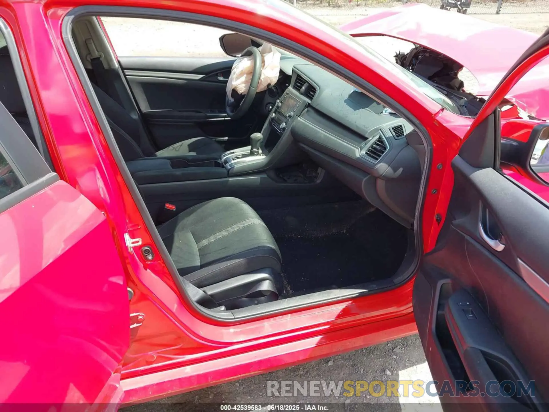 5 Photograph of a damaged car 2HGFC2F61KH567603 HONDA CIVIC 2019