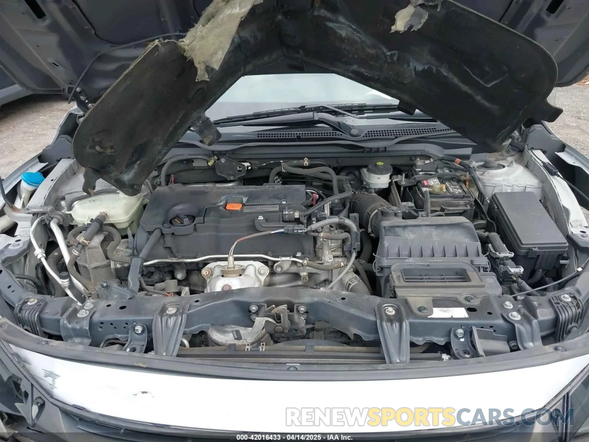 10 Photograph of a damaged car 2HGFC2F61KH570159 HONDA CIVIC 2019