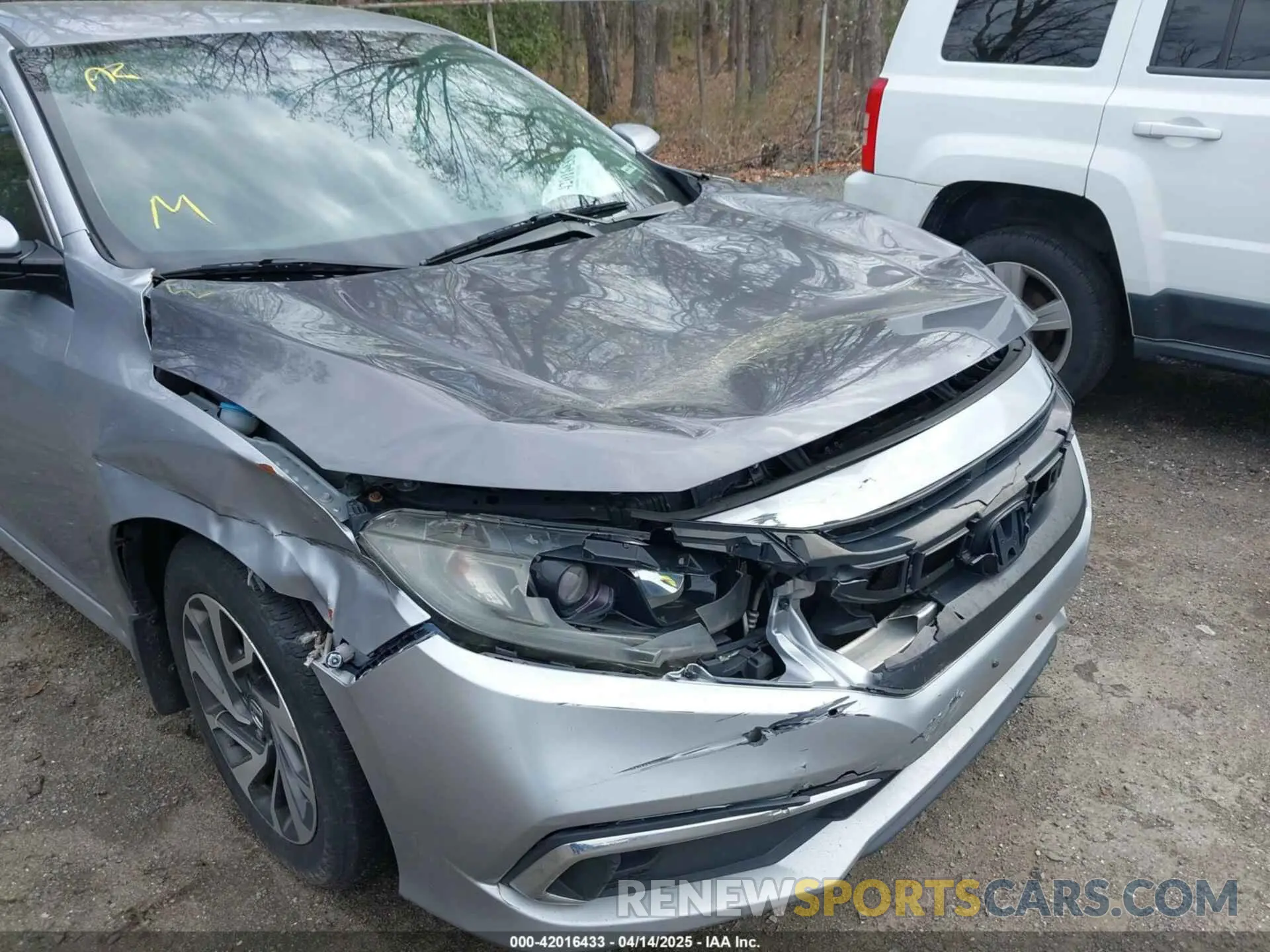 17 Photograph of a damaged car 2HGFC2F61KH570159 HONDA CIVIC 2019