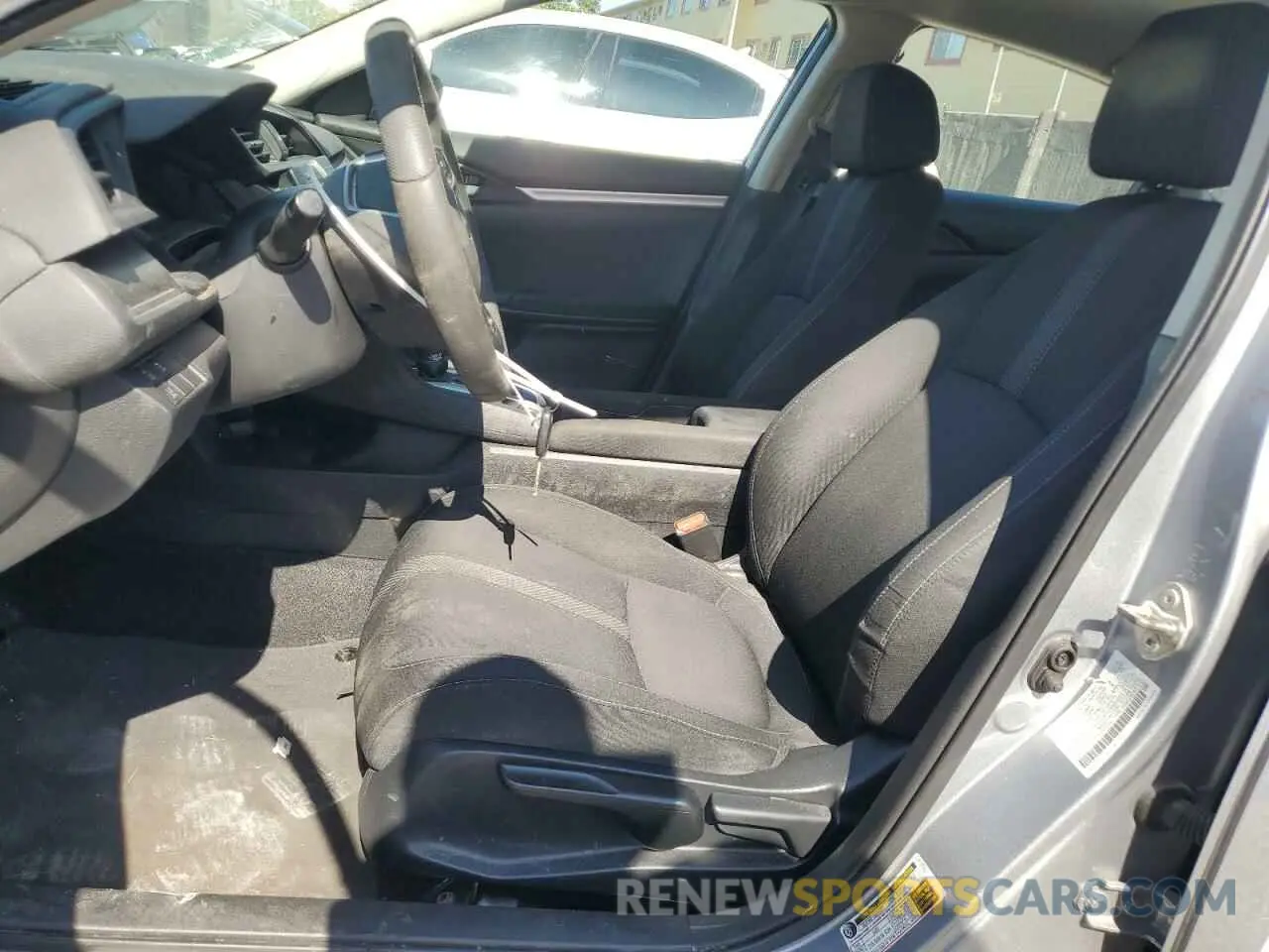 7 Photograph of a damaged car 2HGFC2F61KH583199 HONDA CIVIC 2019