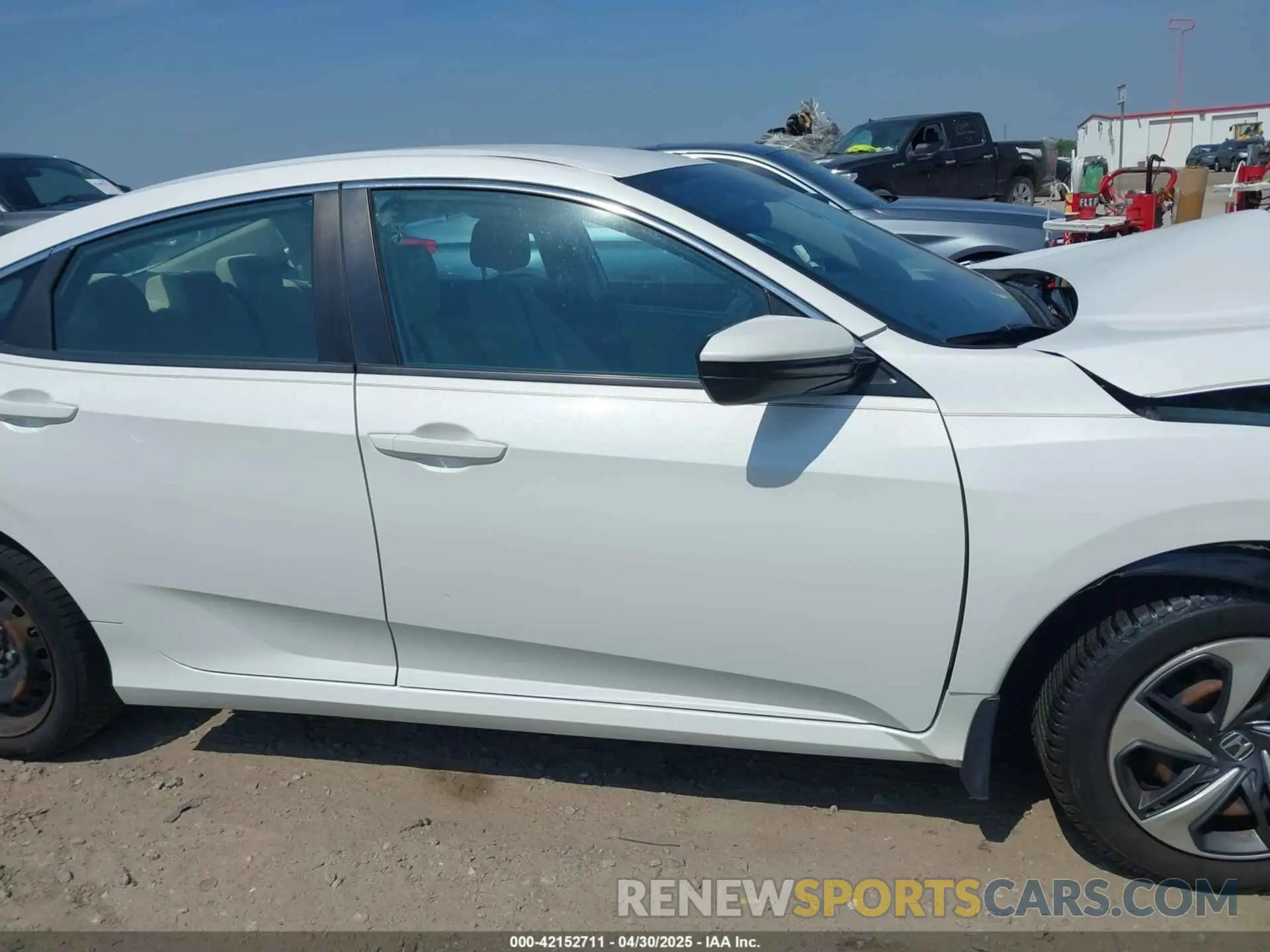 13 Photograph of a damaged car 2HGFC2F61KH606352 HONDA CIVIC 2019