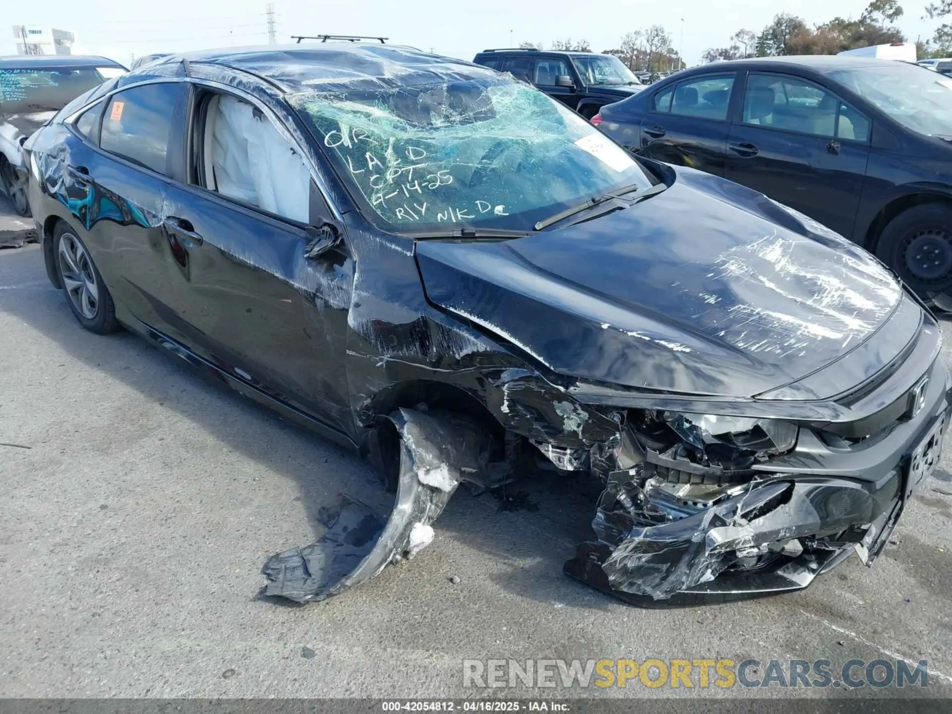 1 Photograph of a damaged car 2HGFC2F62KH525327 HONDA CIVIC 2019