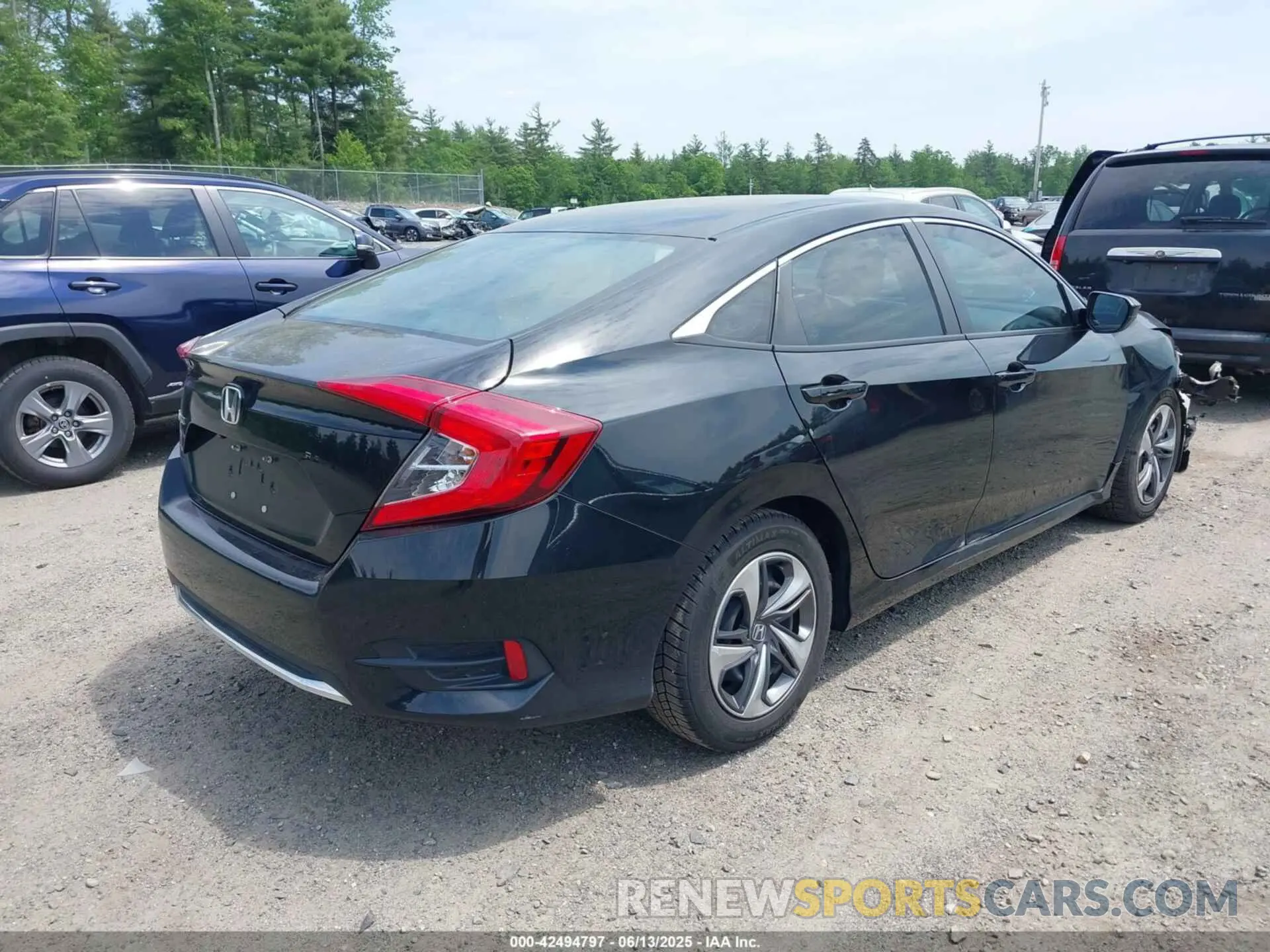 4 Photograph of a damaged car 2HGFC2F62KH560739 HONDA CIVIC 2019