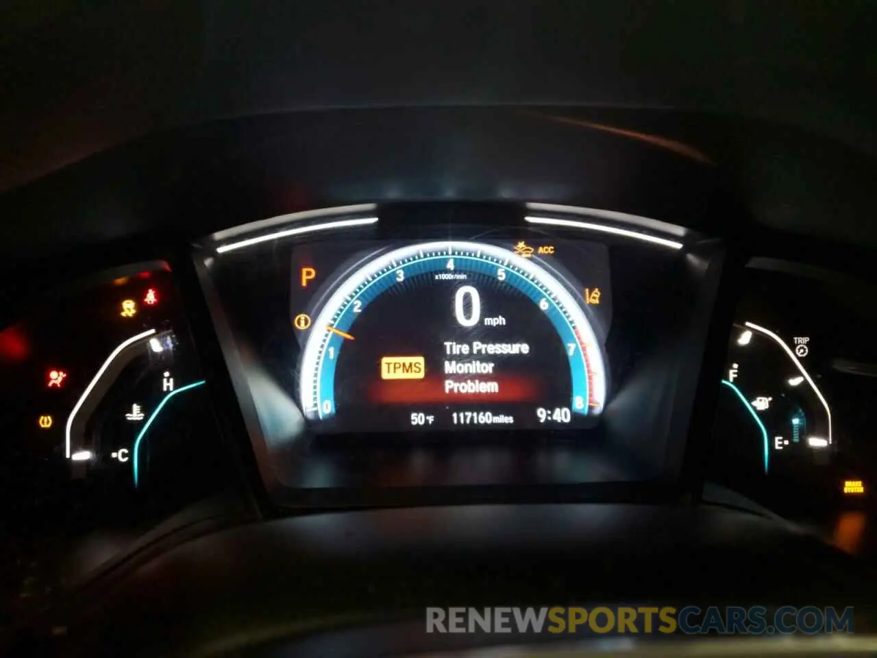 9 Photograph of a damaged car 2HGFC2F62KH583292 HONDA CIVIC 2019