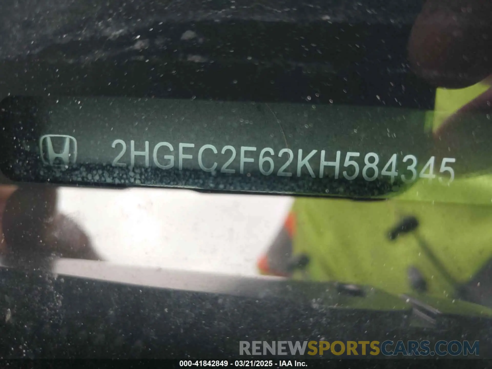 9 Photograph of a damaged car 2HGFC2F62KH584345 HONDA CIVIC 2019