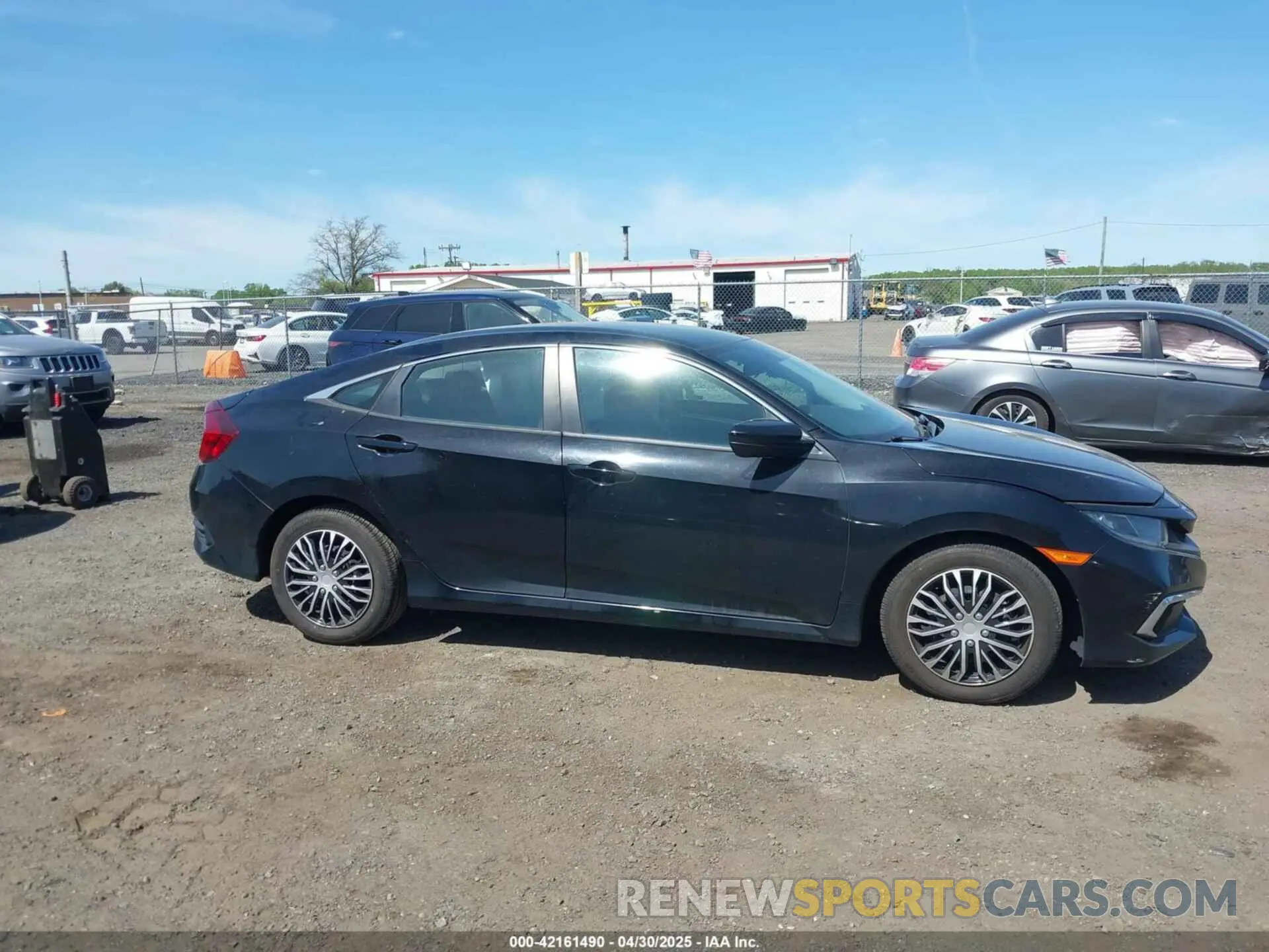 13 Photograph of a damaged car 2HGFC2F62KH589741 HONDA CIVIC 2019