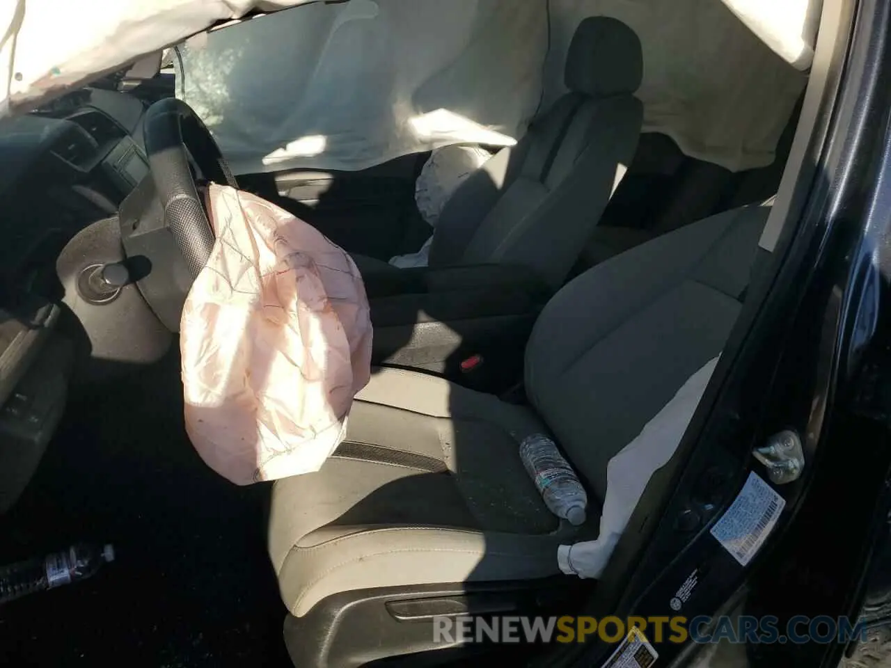 7 Photograph of a damaged car 2HGFC2F62KH600818 HONDA CIVIC 2019