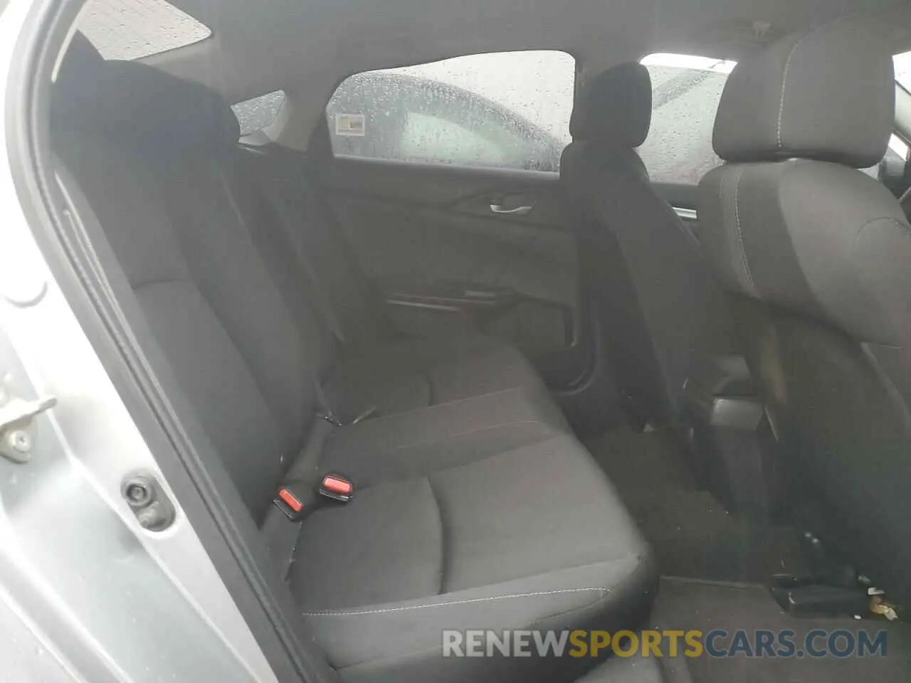 10 Photograph of a damaged car 2HGFC2F62KH601905 HONDA CIVIC 2019