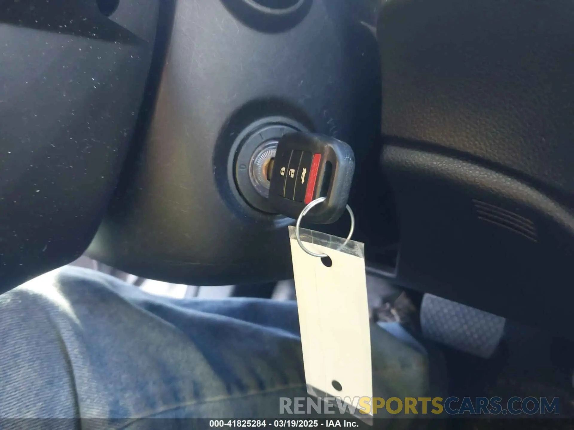 11 Photograph of a damaged car 2HGFC2F63KH504647 HONDA CIVIC 2019