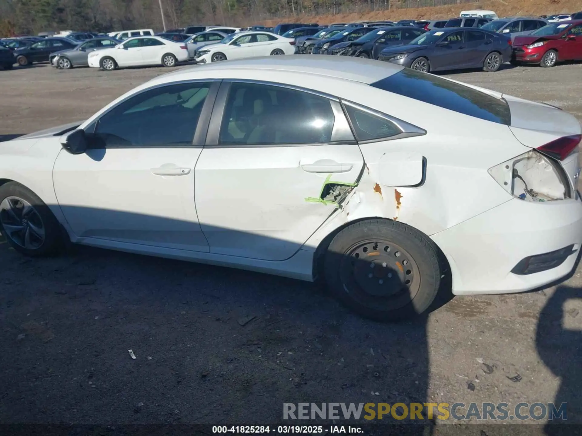 14 Photograph of a damaged car 2HGFC2F63KH504647 HONDA CIVIC 2019